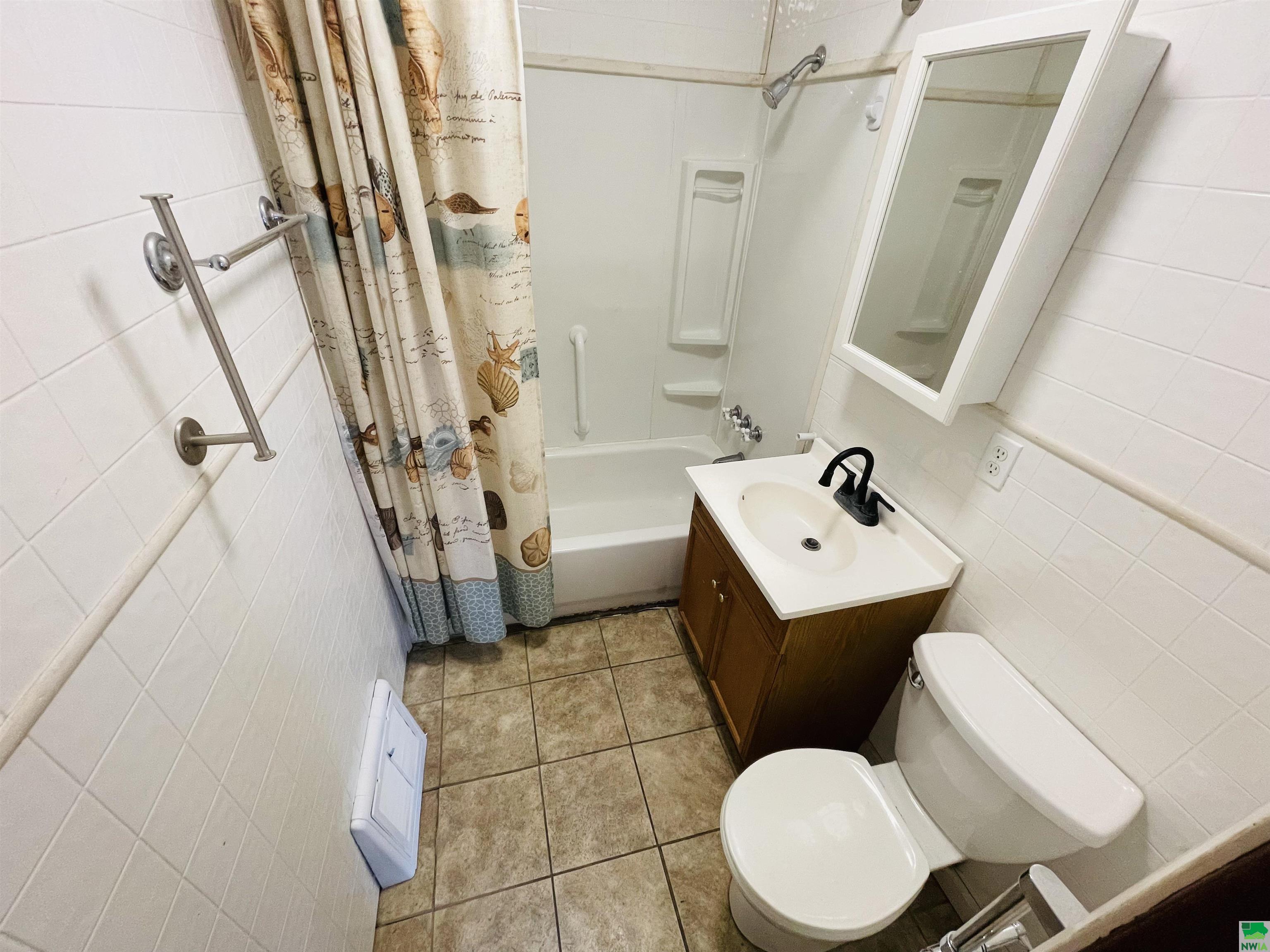 MLS #830002