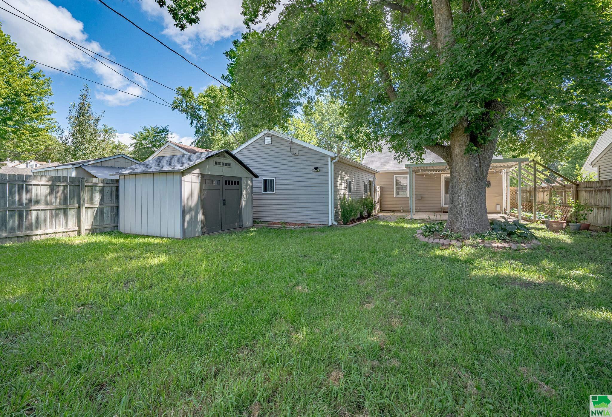 MLS #830005