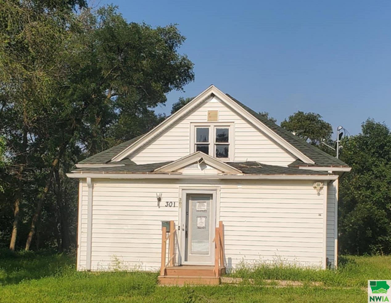 301 Logan Street, Sioux City, IA 51105 