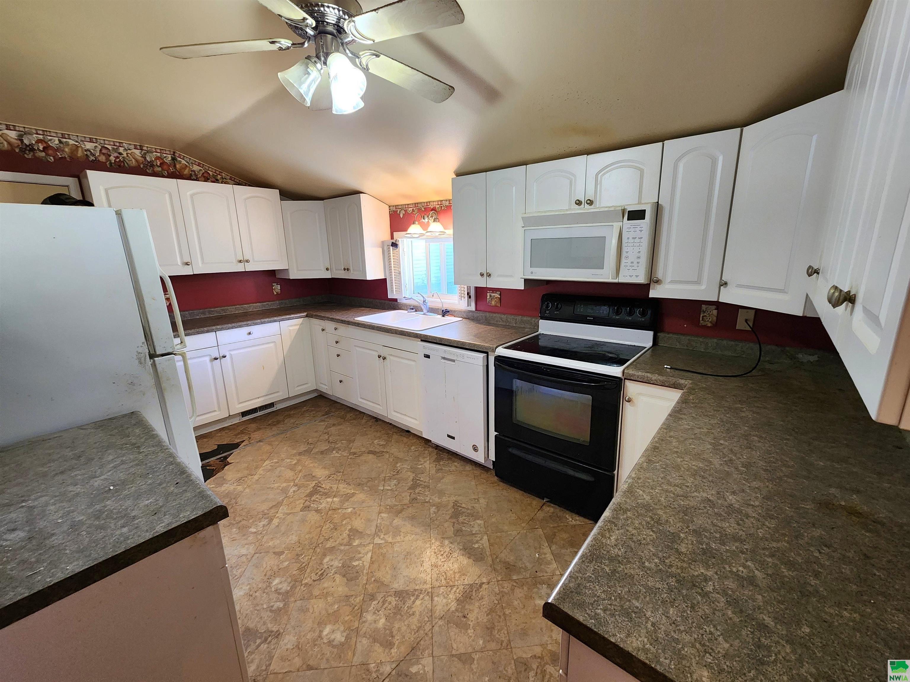 MLS #830009