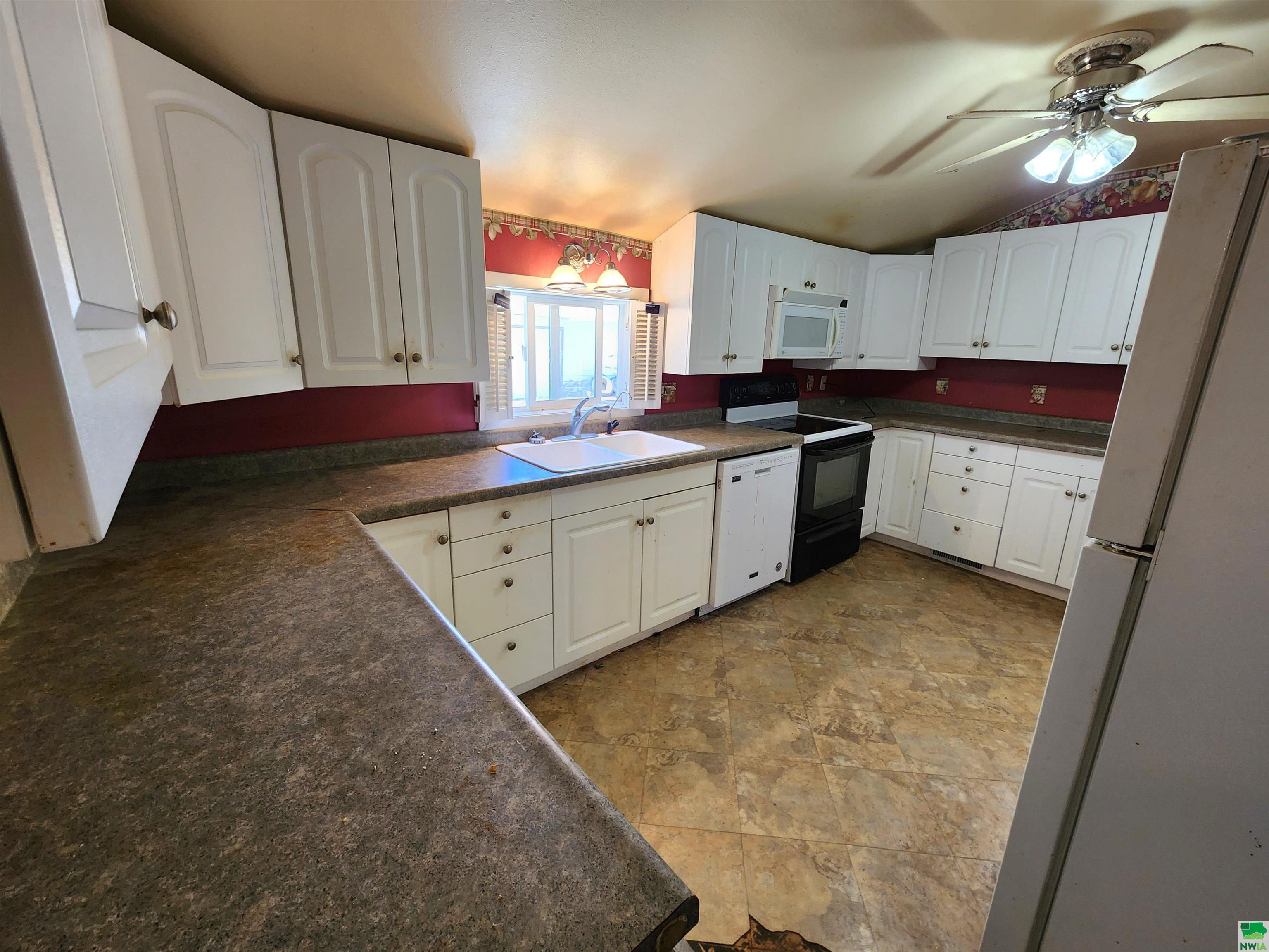MLS #830009