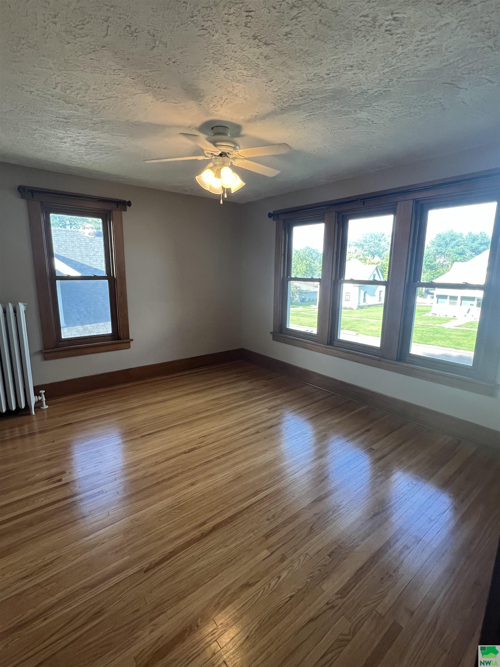 MLS #830012
