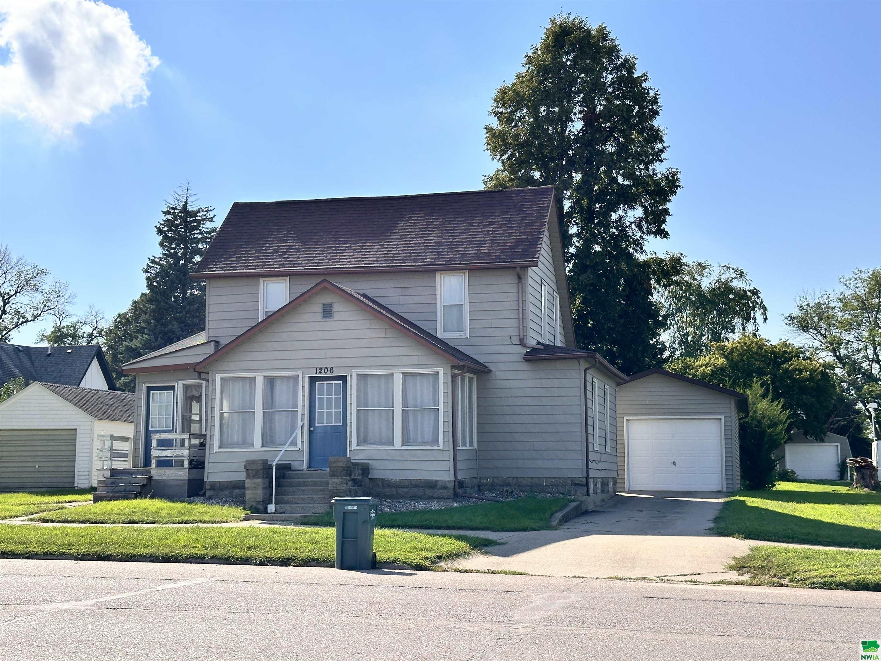 MLS #830022