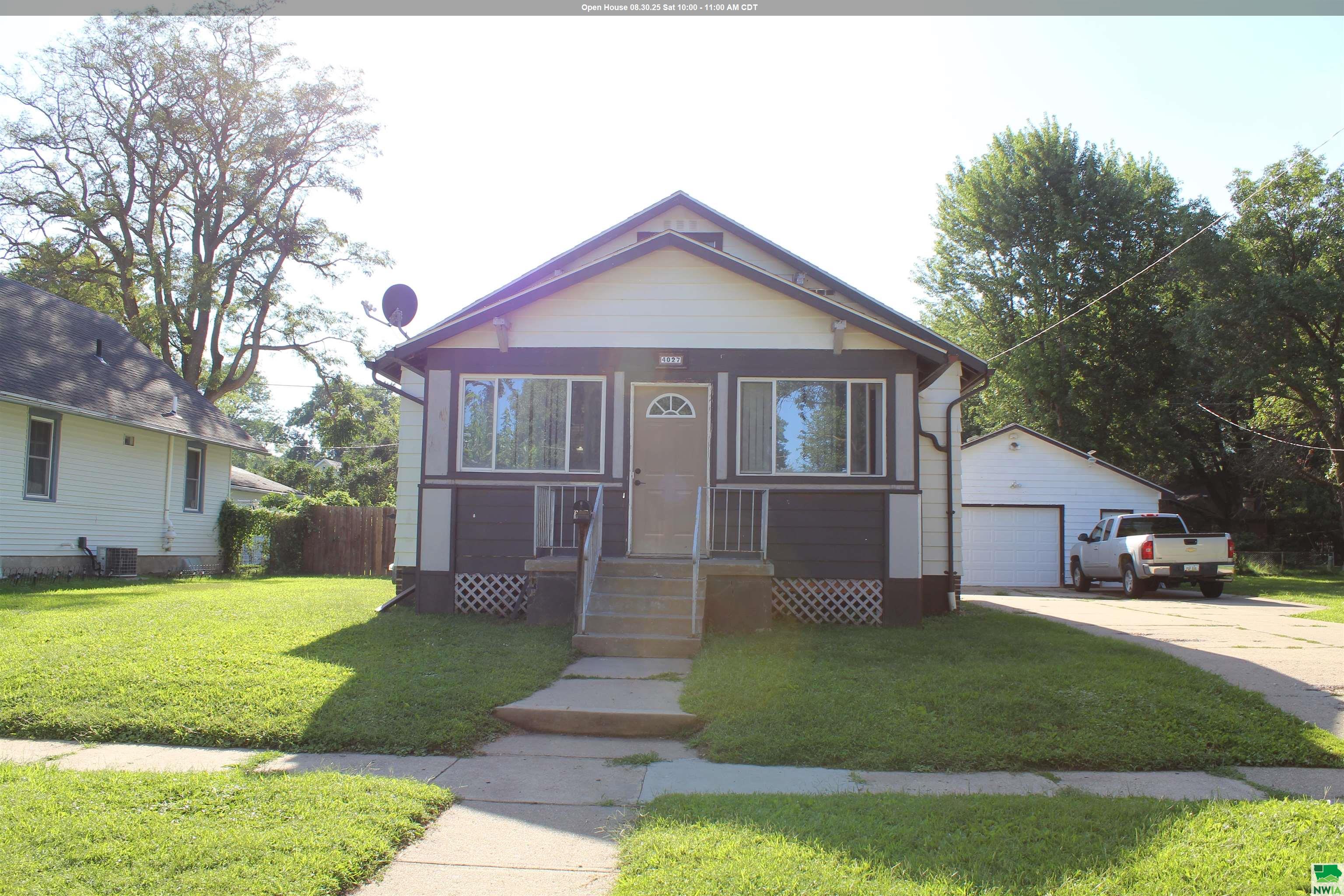 4027 VAN BUREN ST, Sioux City, IA 51108 