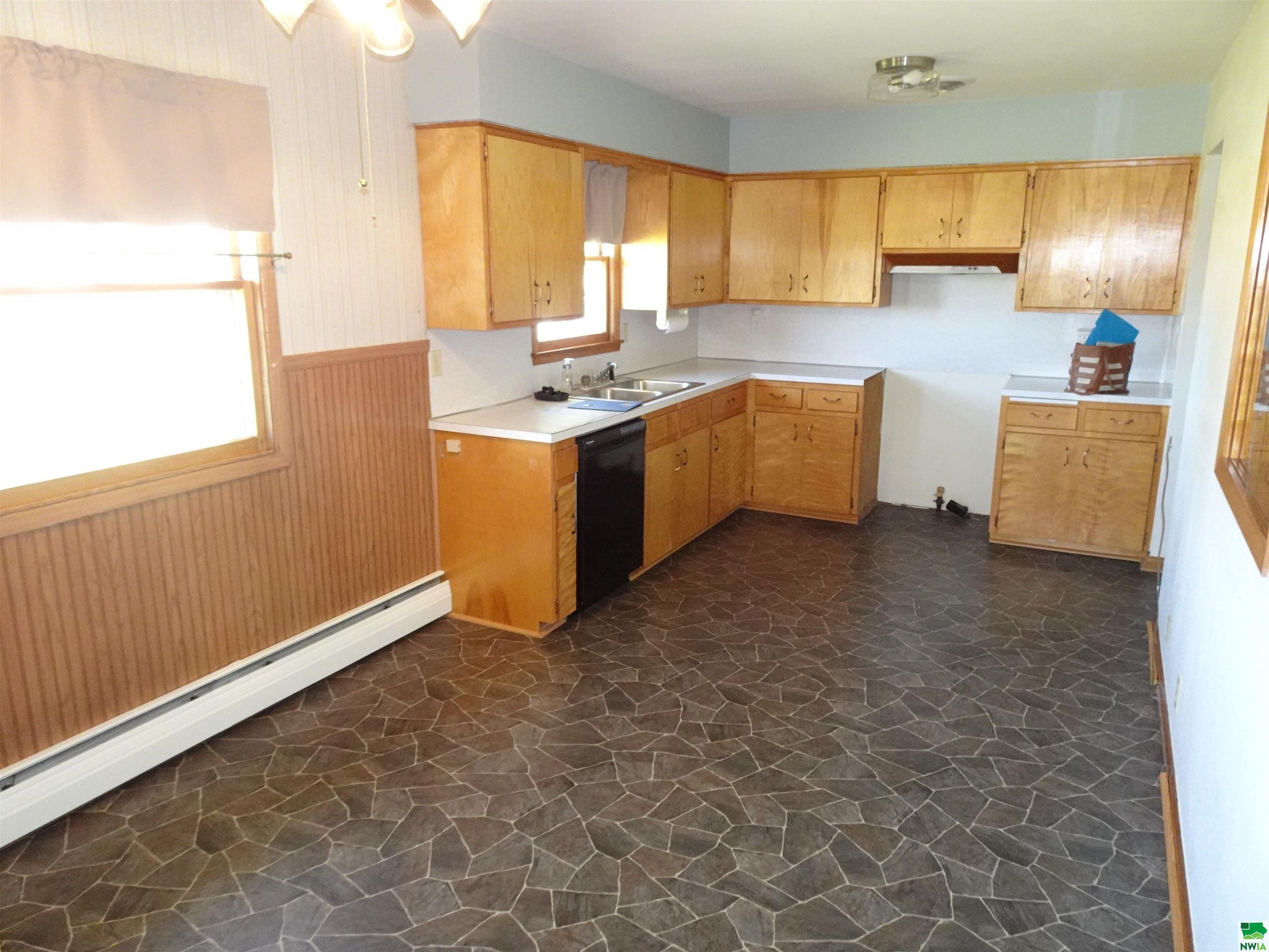 MLS #830041