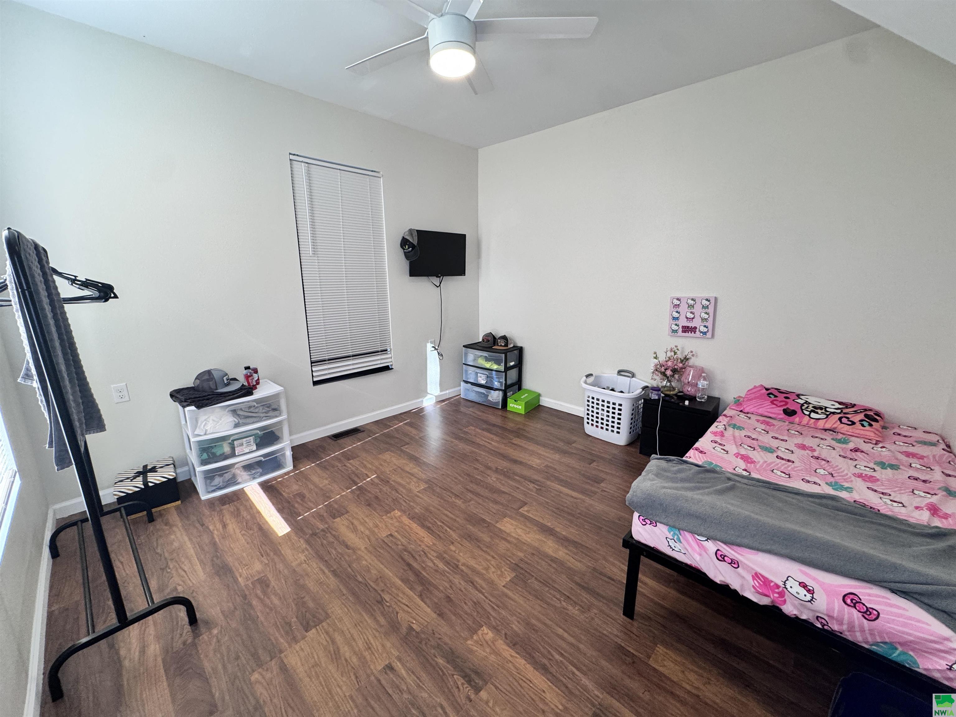 MLS #830042