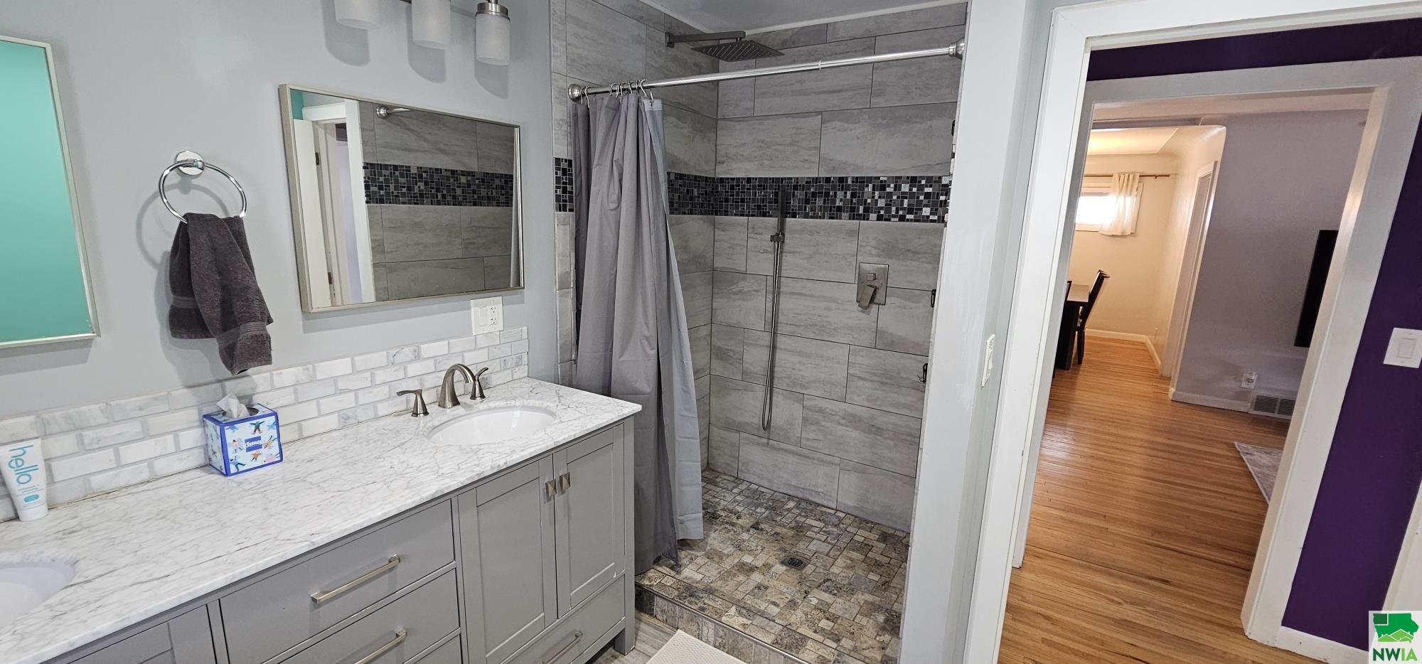 MLS #830043