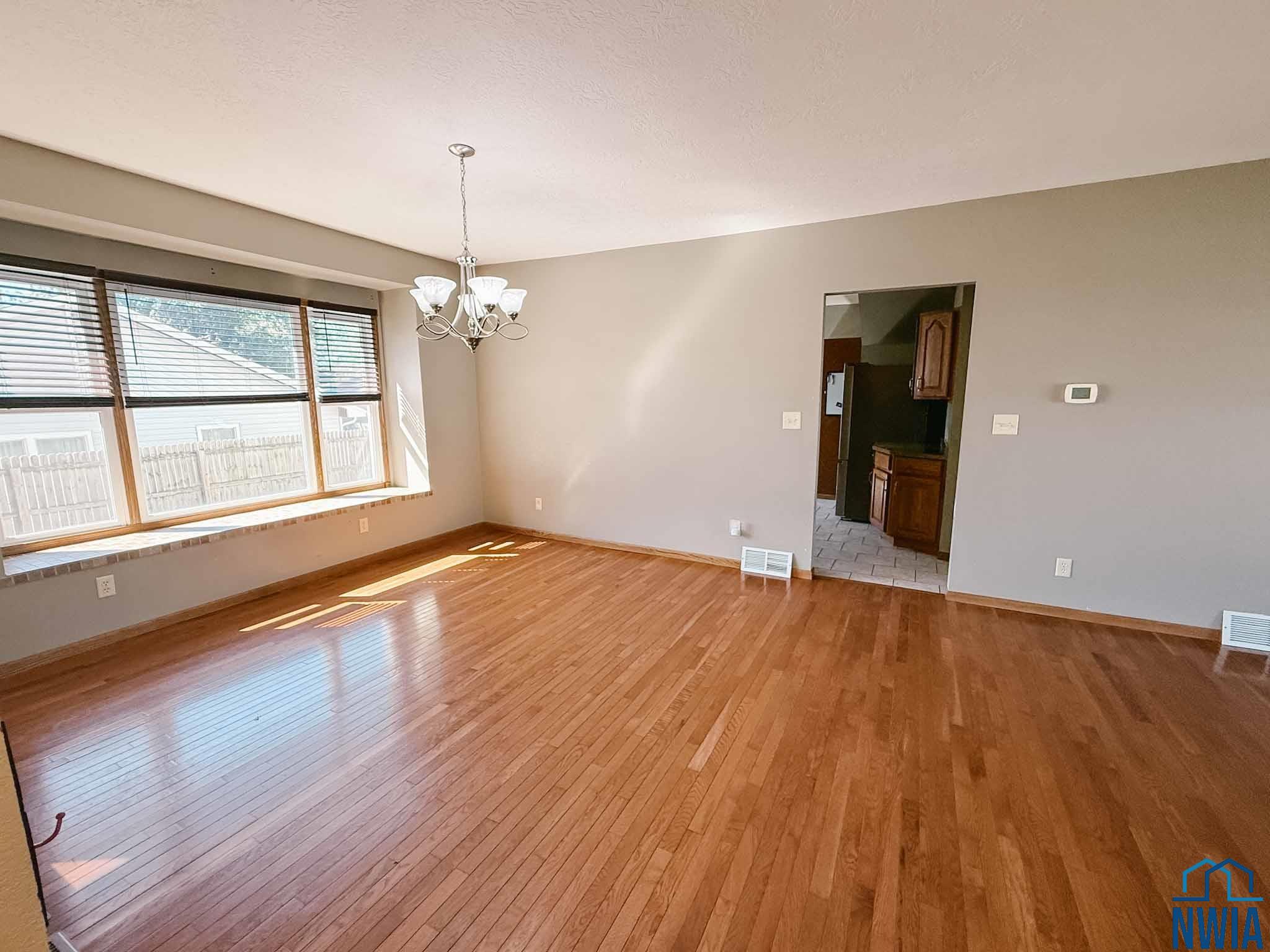 MLS #830045