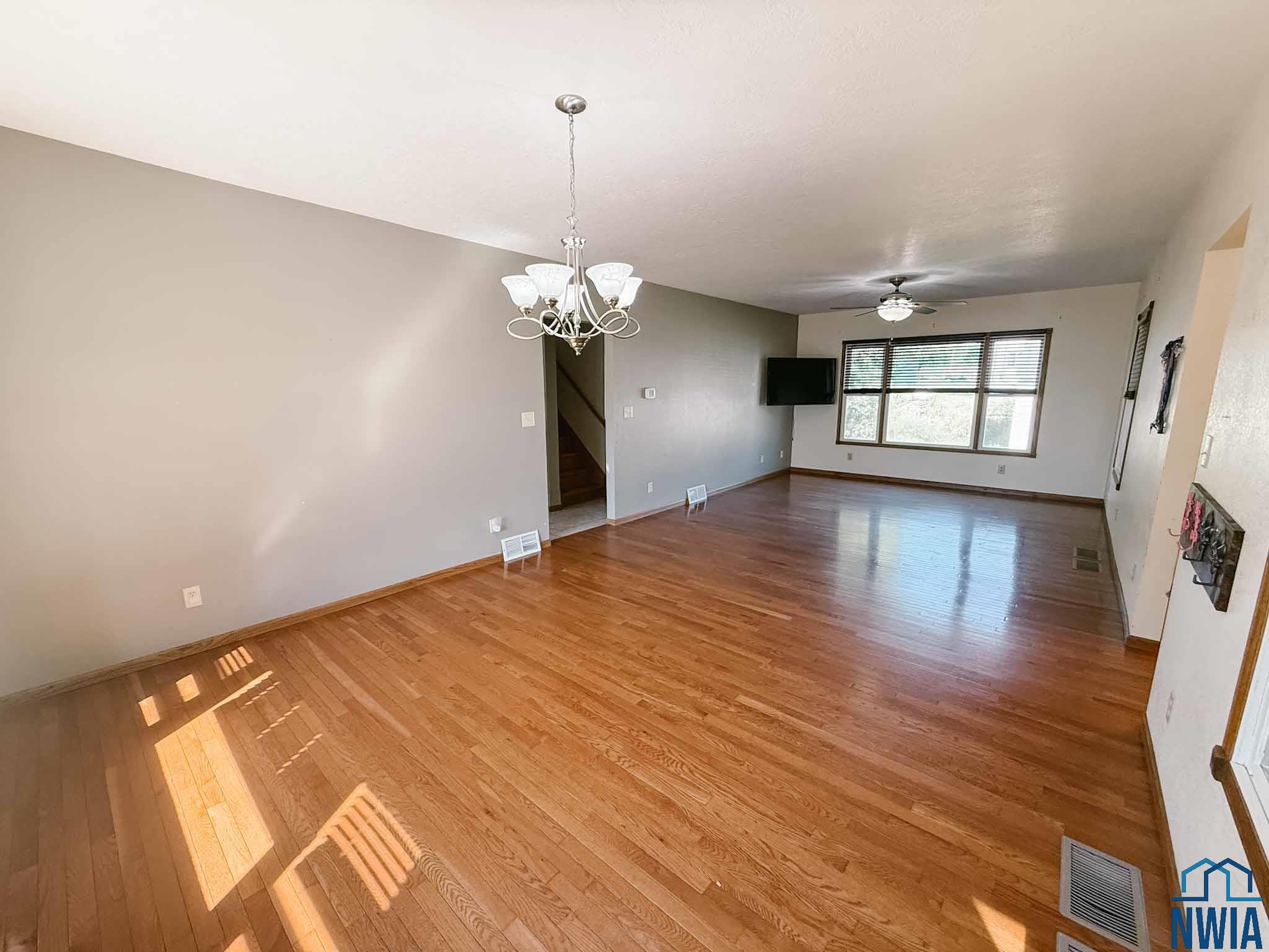 MLS #830045