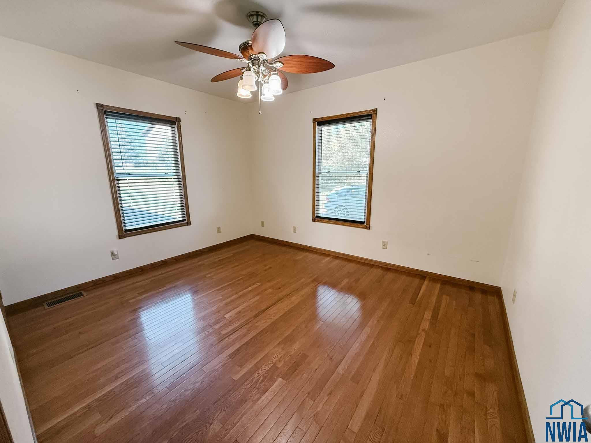 MLS #830045