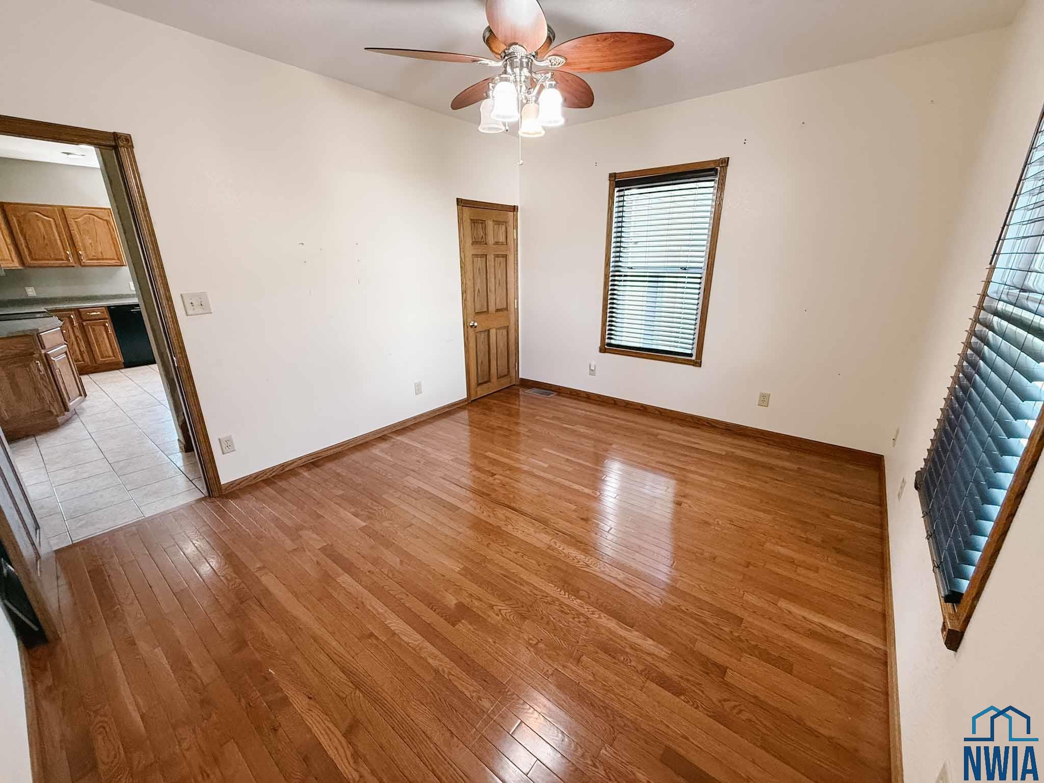 MLS #830045