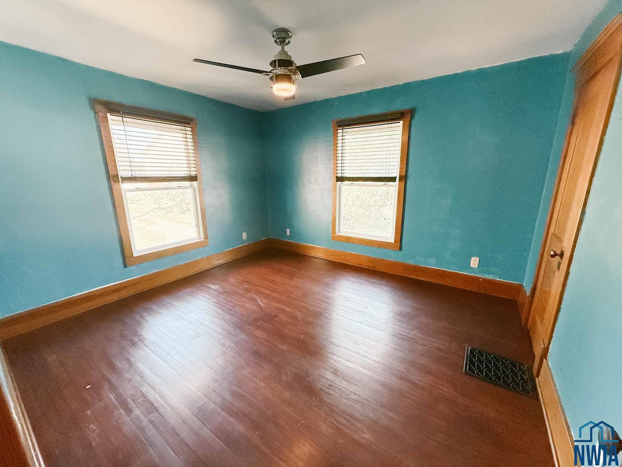 MLS #830045