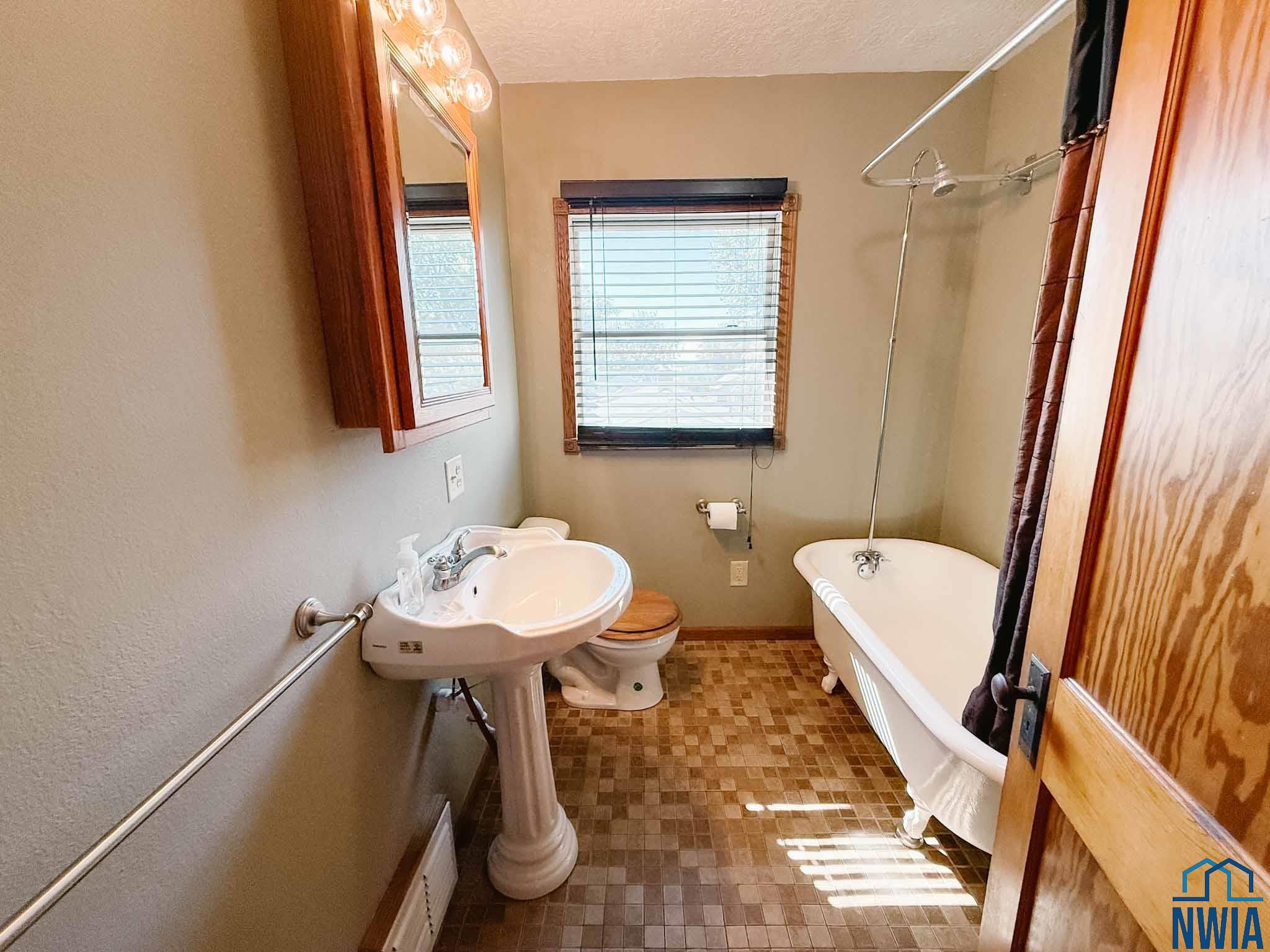 MLS #830045