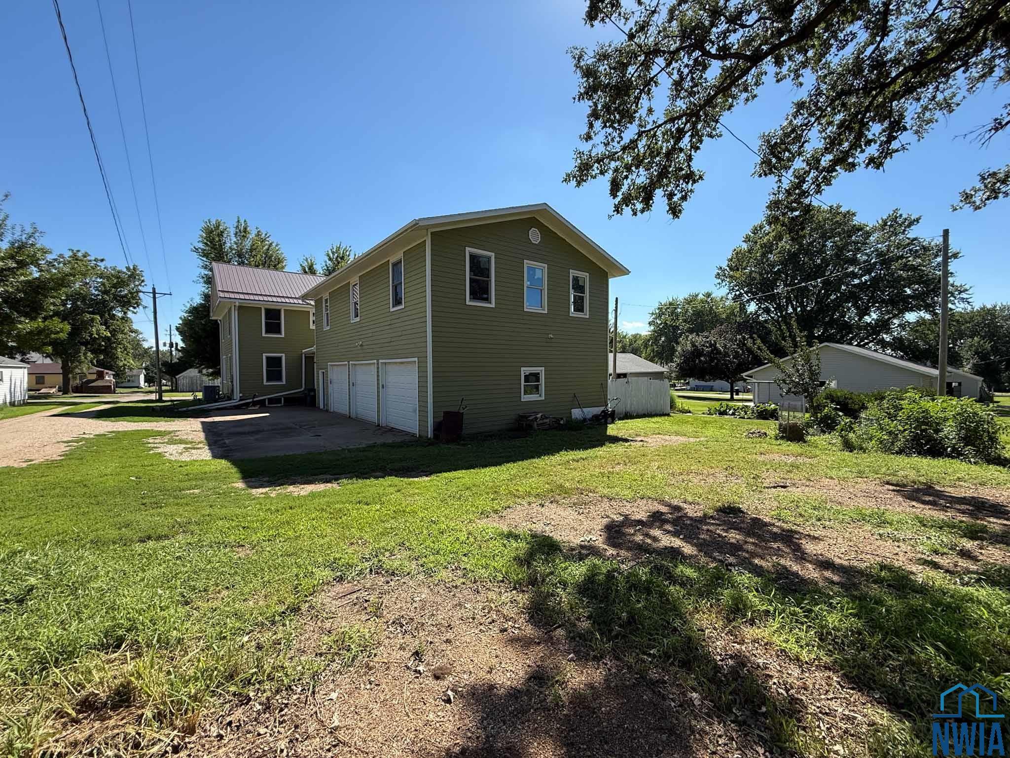 MLS #830045