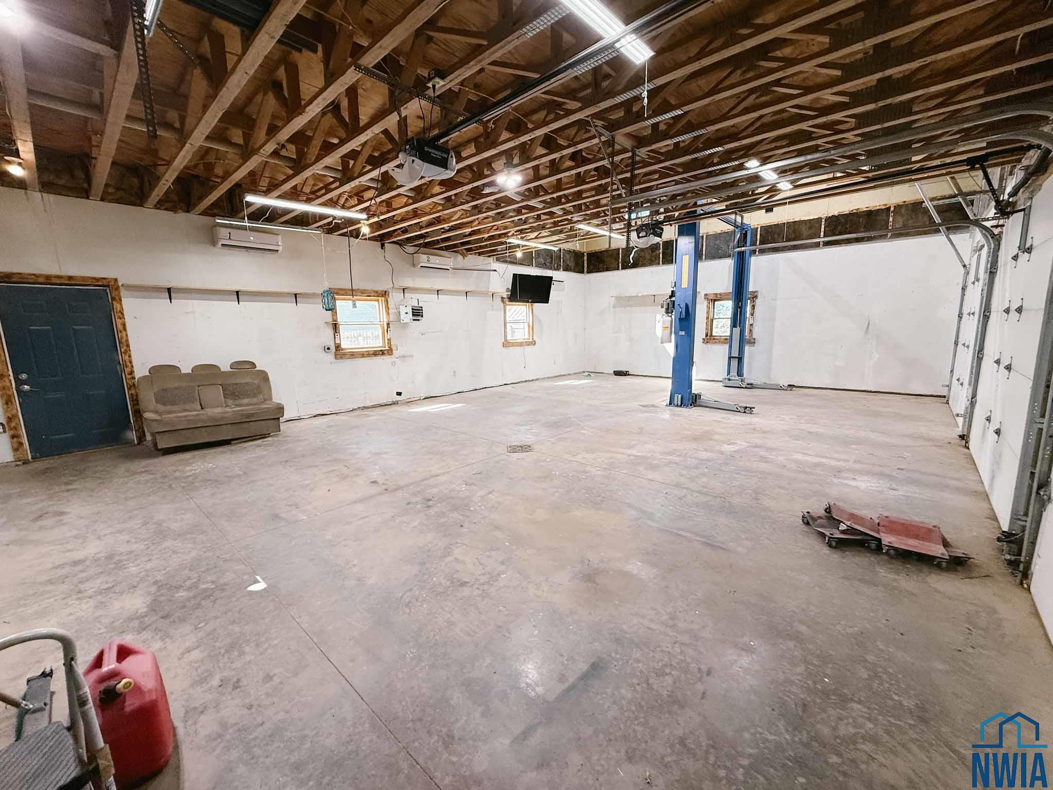 MLS #830045