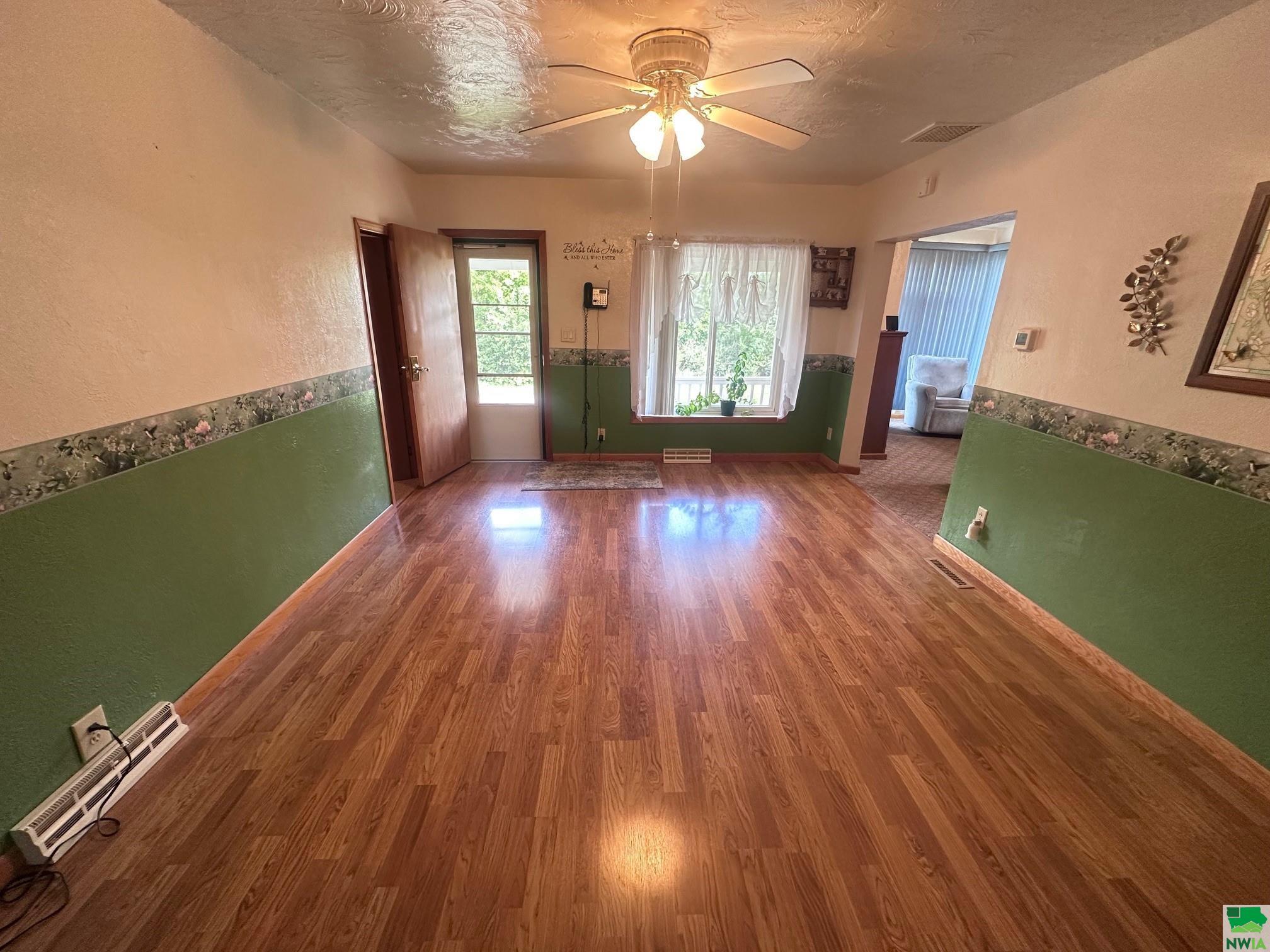 MLS #830052