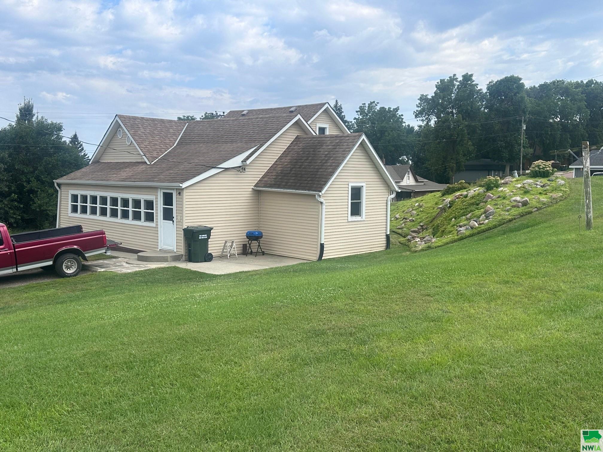 MLS #830052