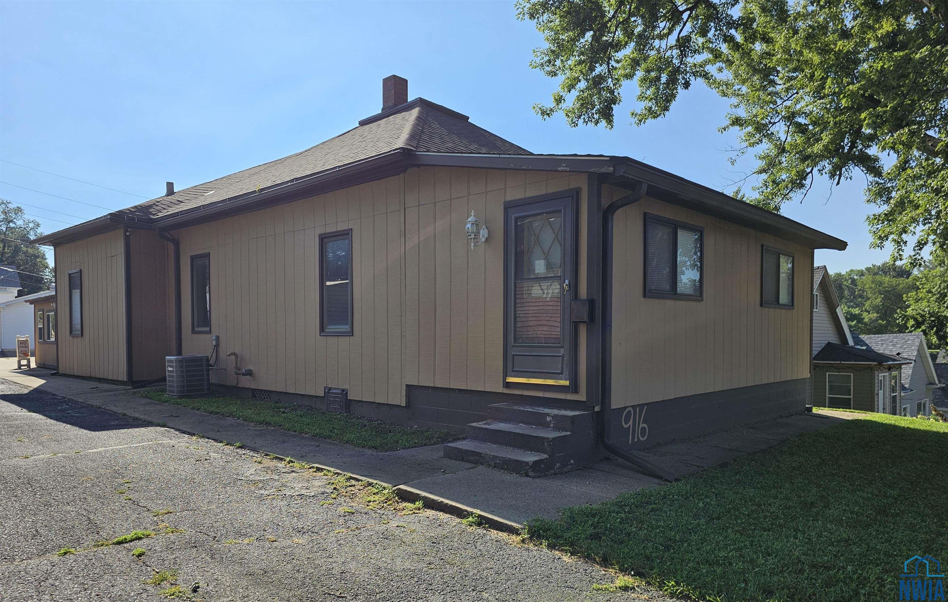 MLS #830058