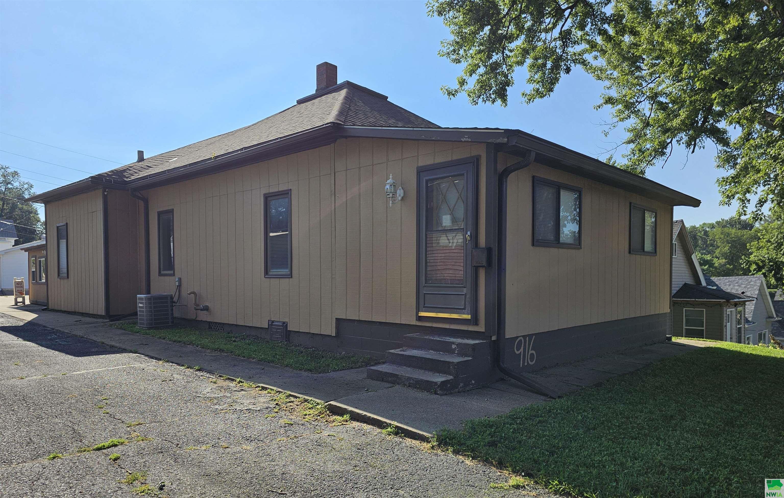 MLS #830058