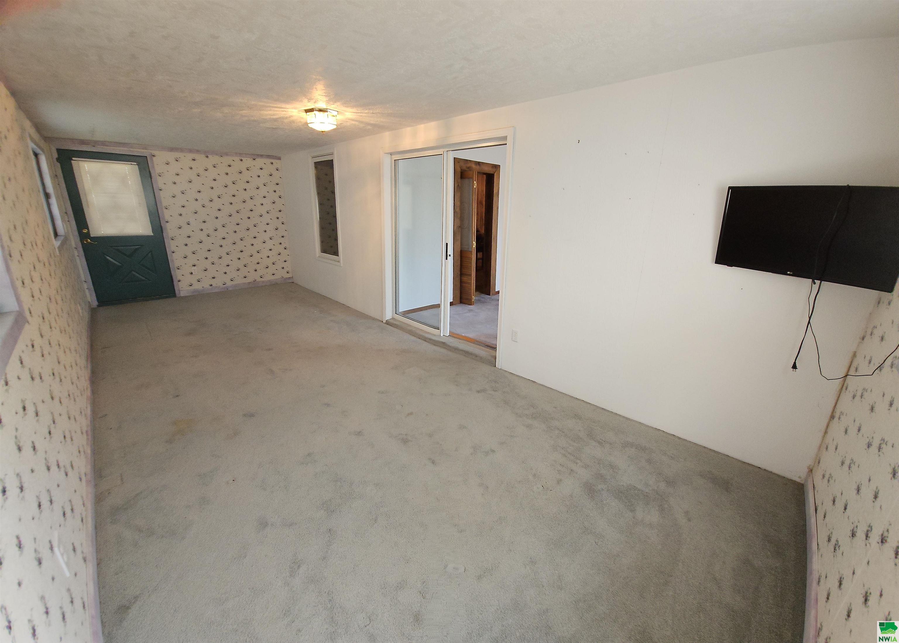 MLS #830058