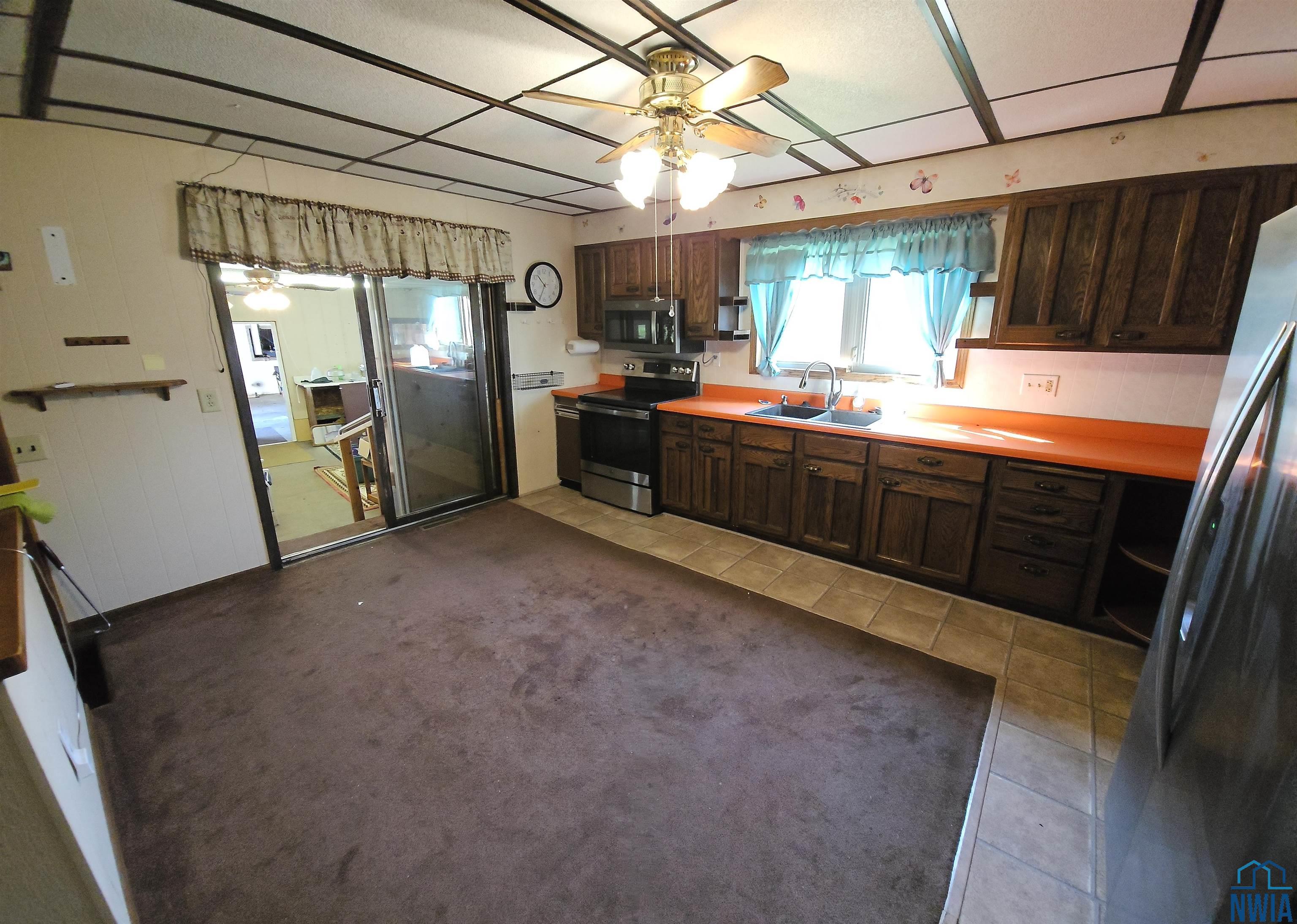 MLS #830058