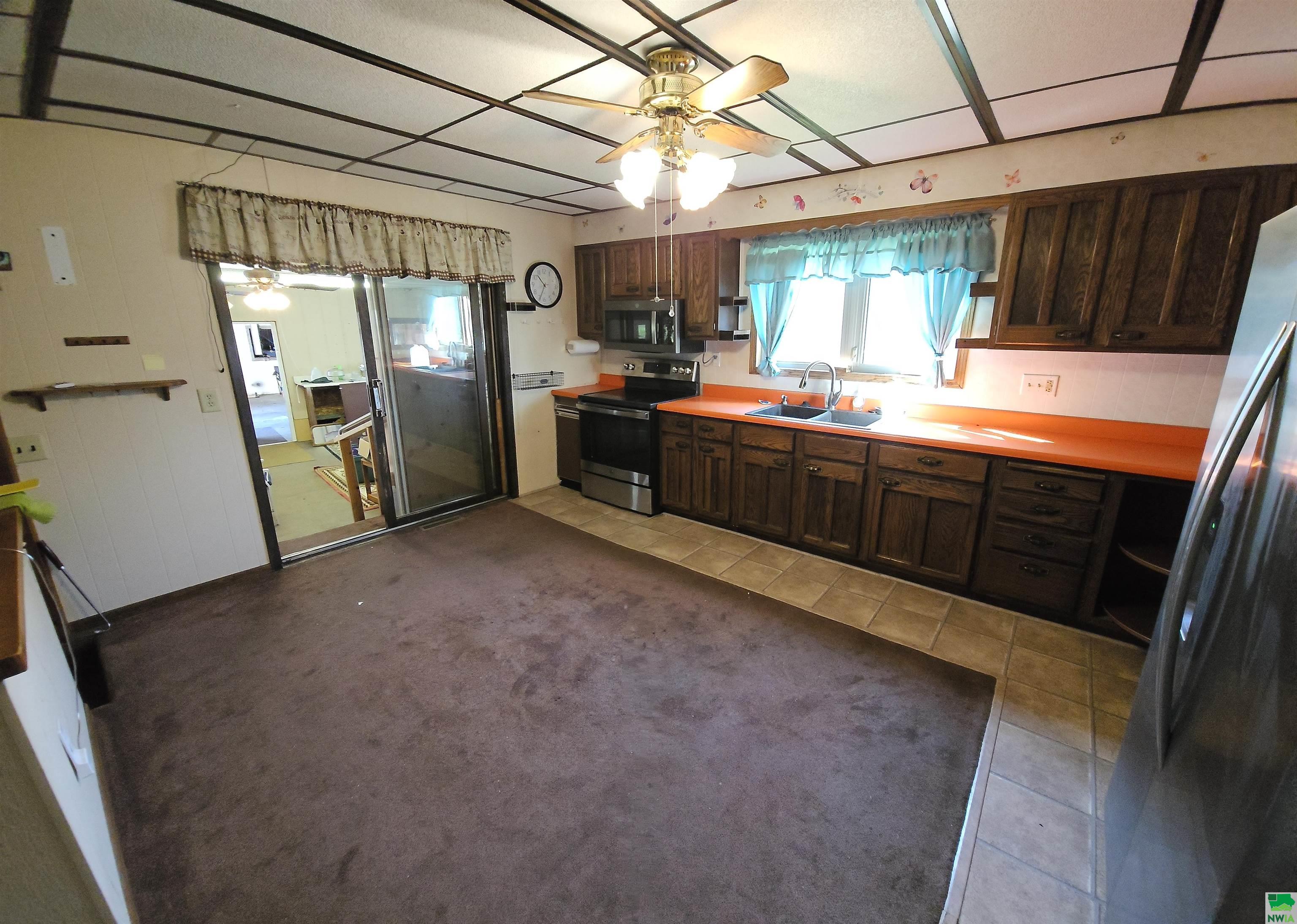 MLS #830058