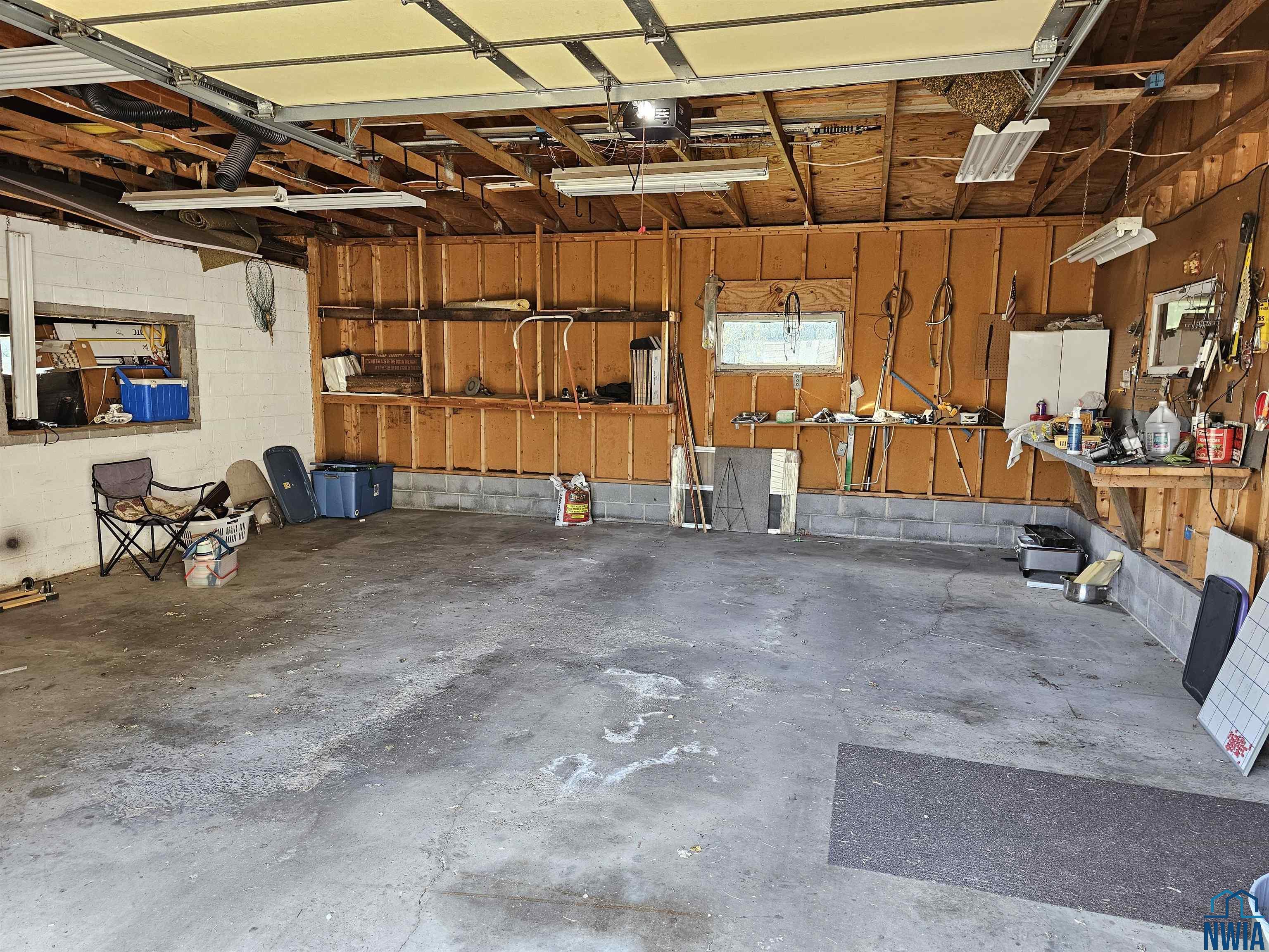 MLS #830058