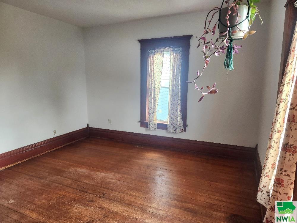 MLS #830060