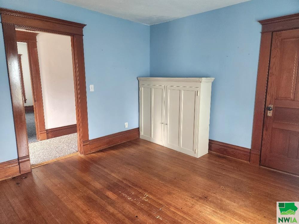 MLS #830060