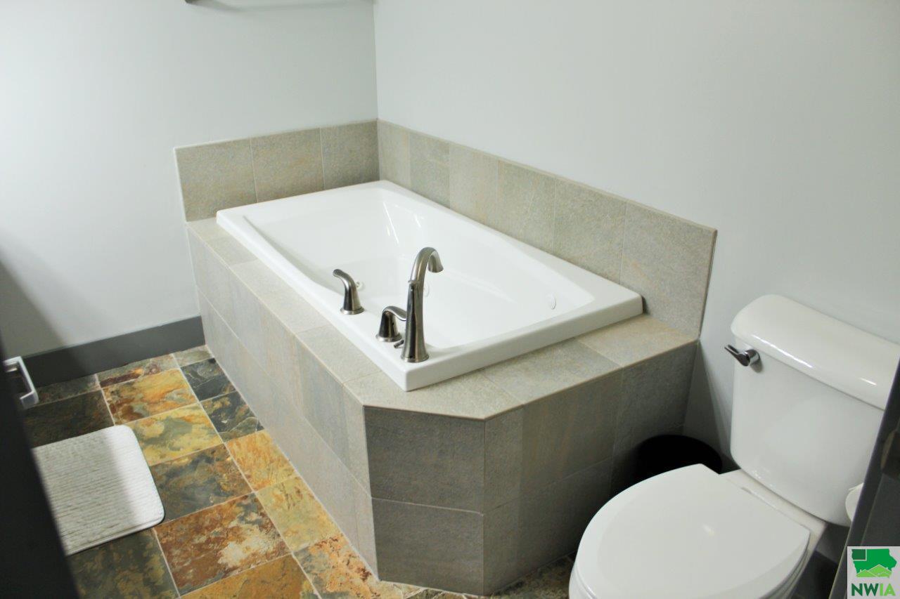 MLS #830061