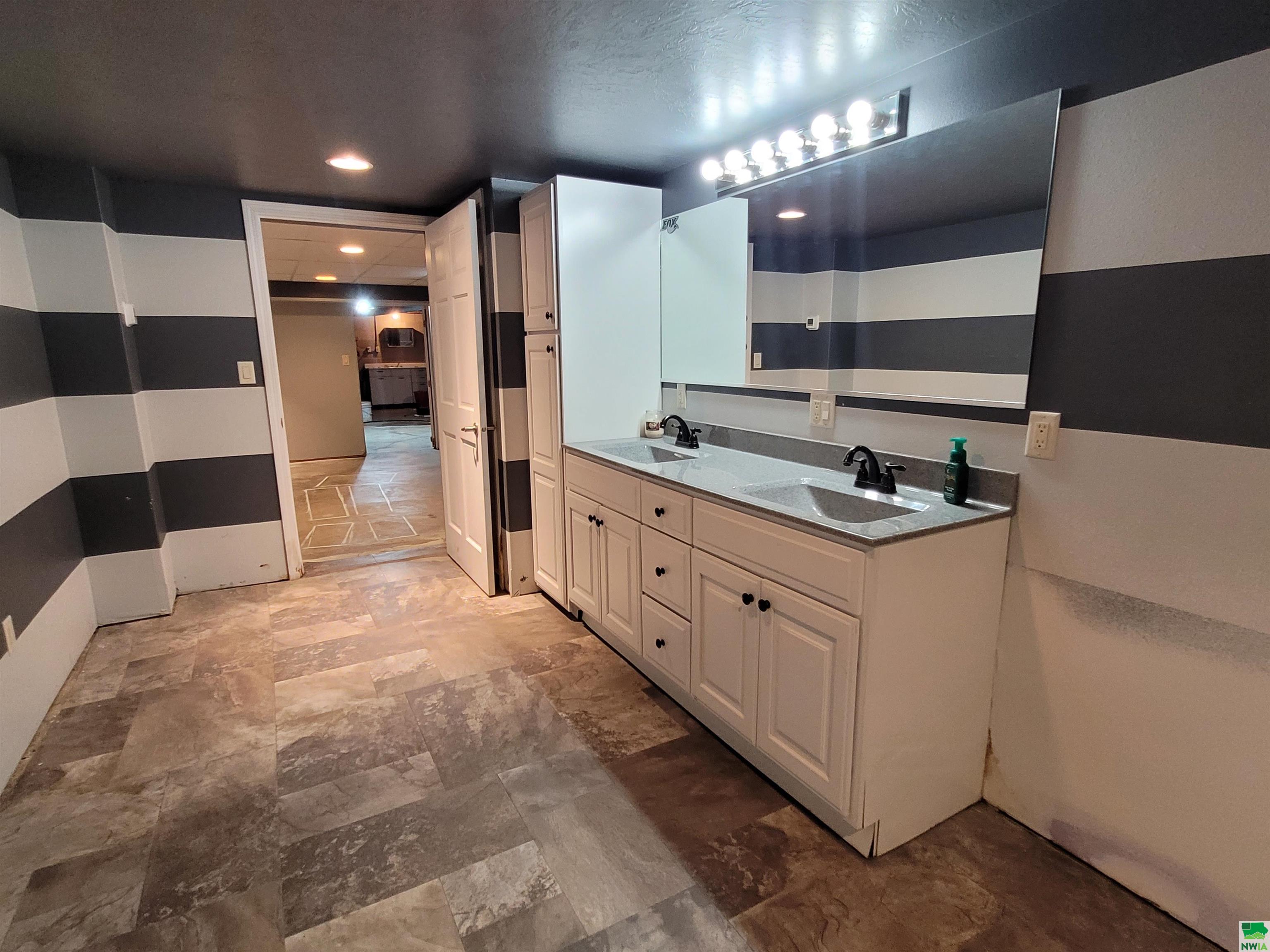 MLS #830063