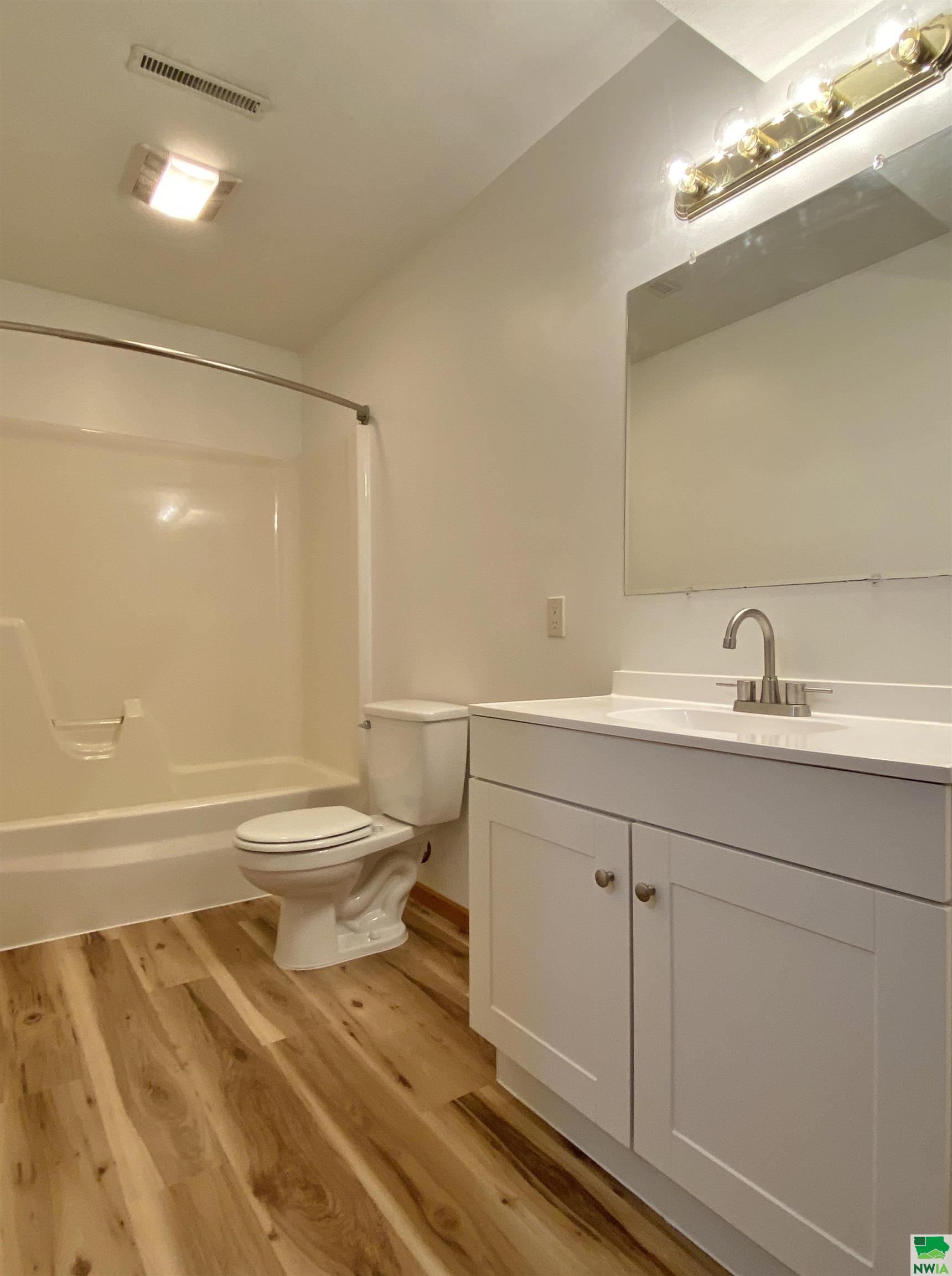 MLS #830064