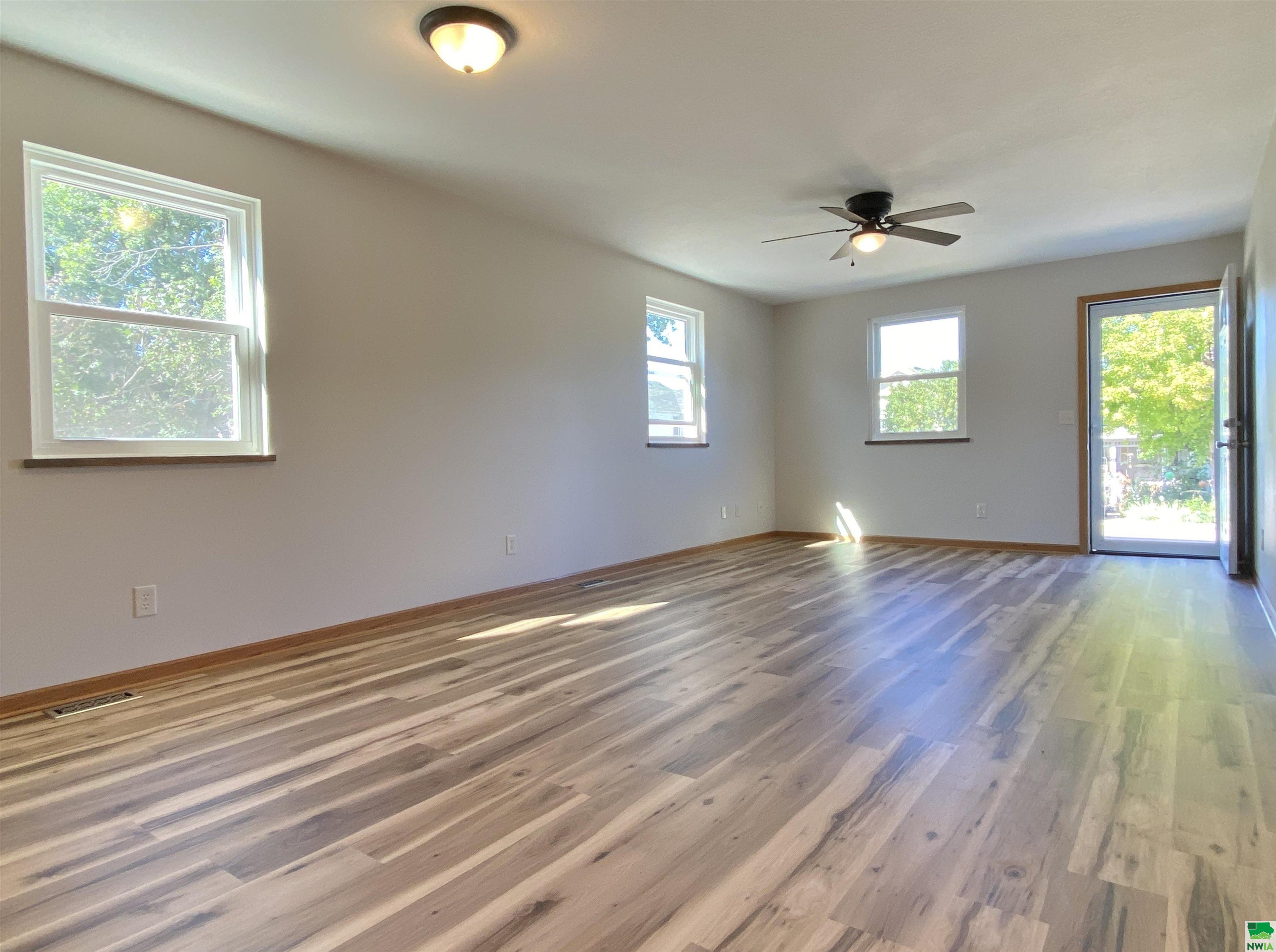MLS #830064