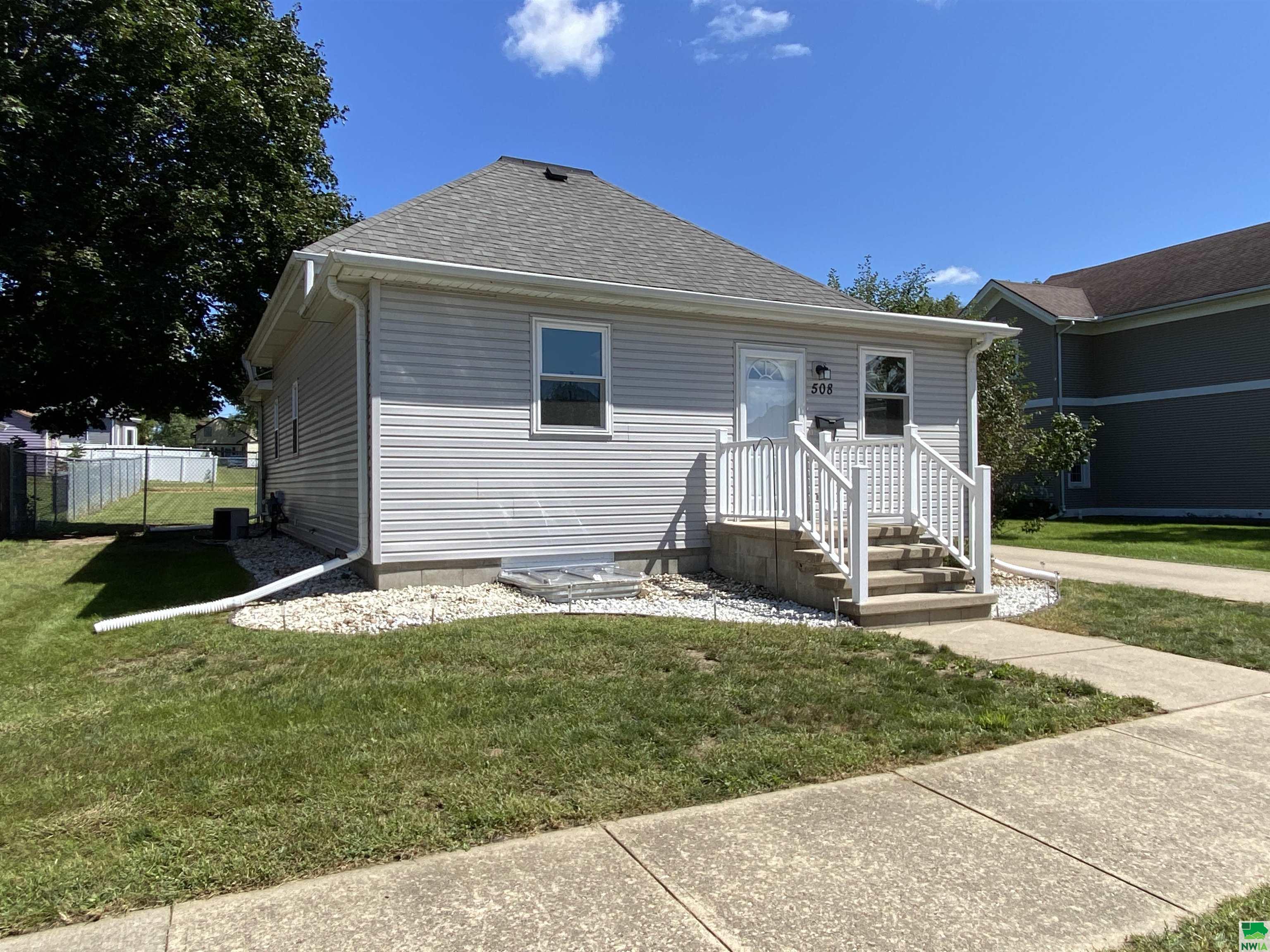 MLS #830064