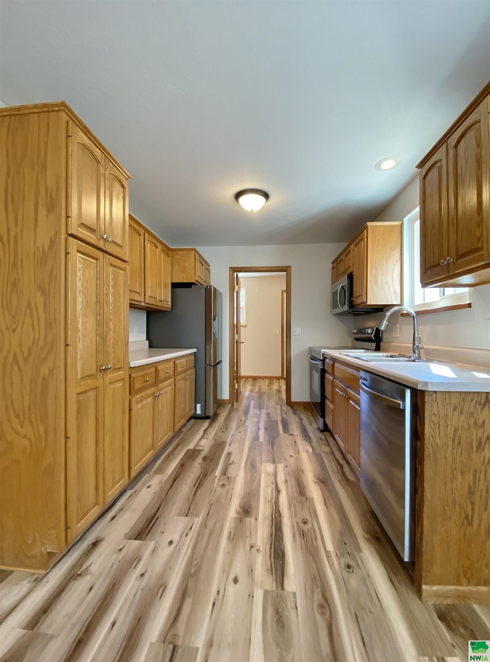 MLS #830064