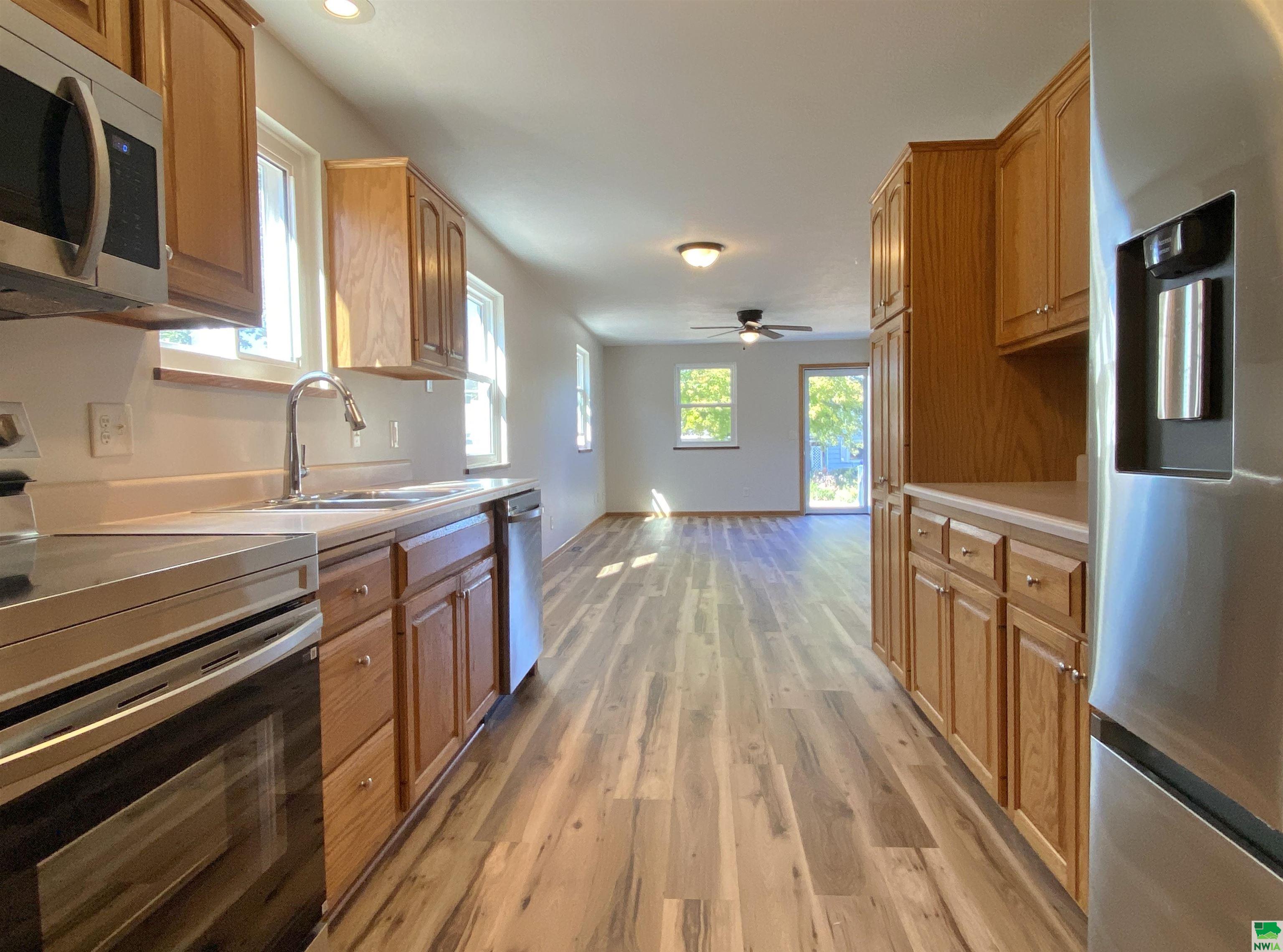 MLS #830064