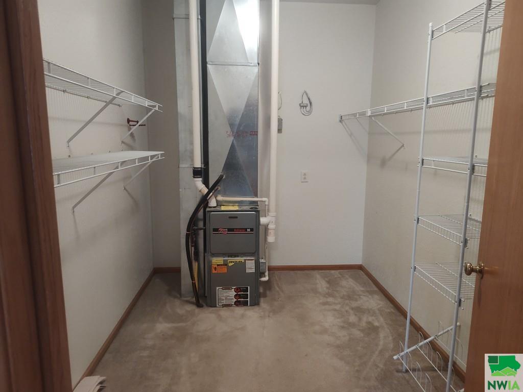 MLS #830076
