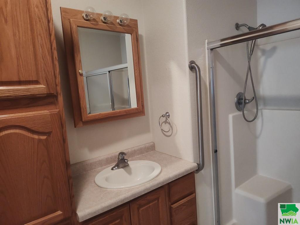 MLS #830076
