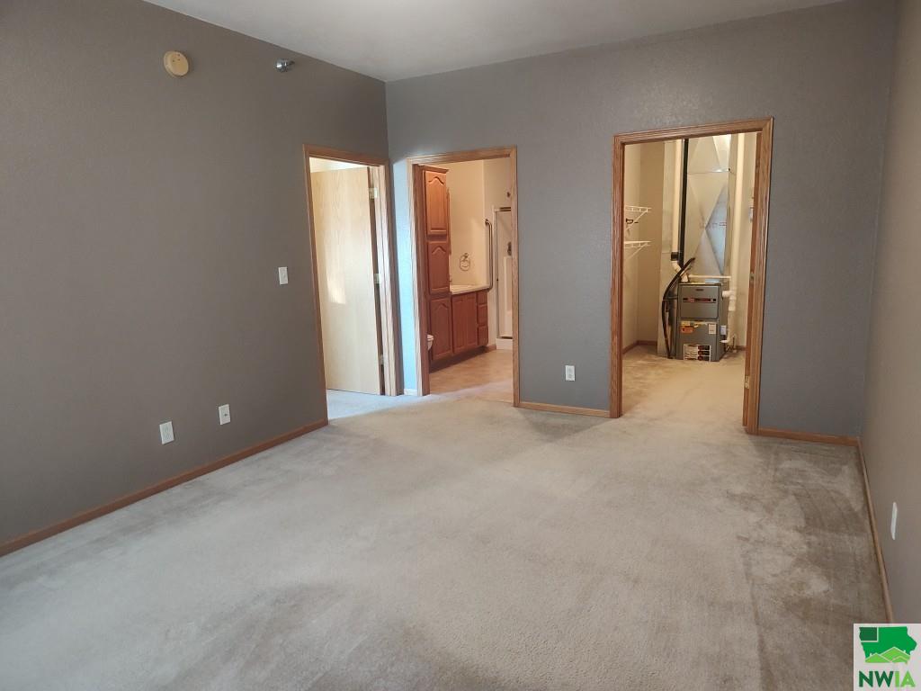 MLS #830076
