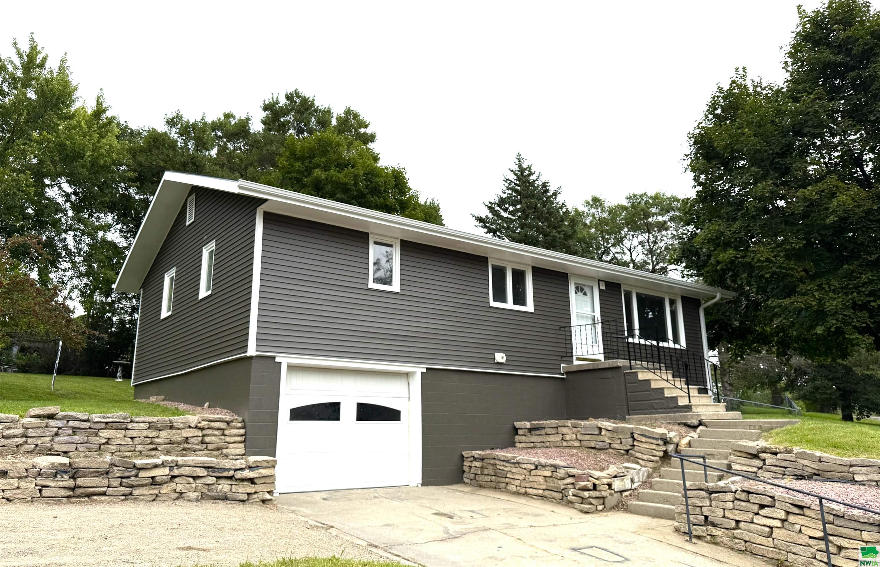 223 Bluff St. W, Ponca, NE 68770 