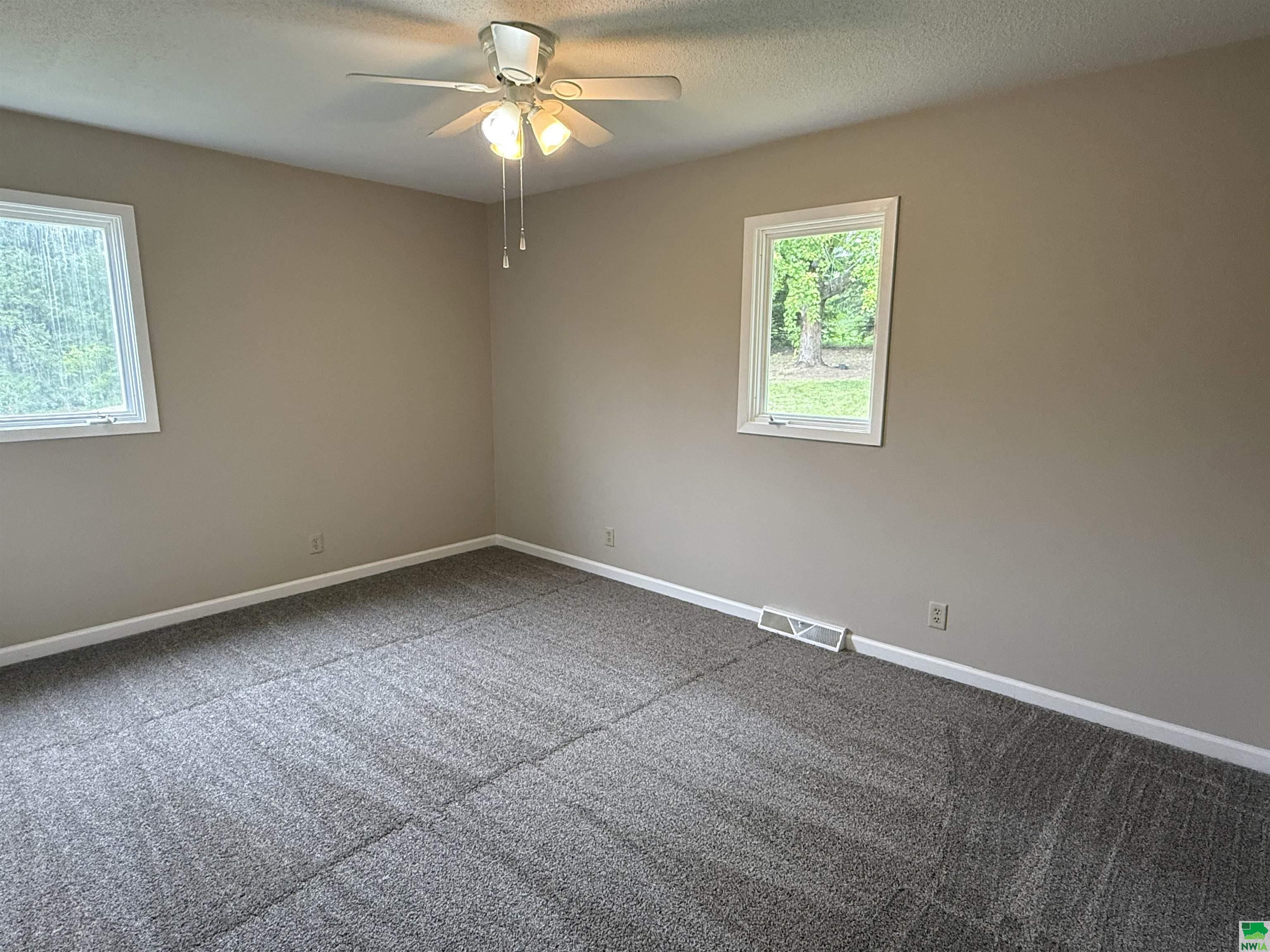 MLS #830077