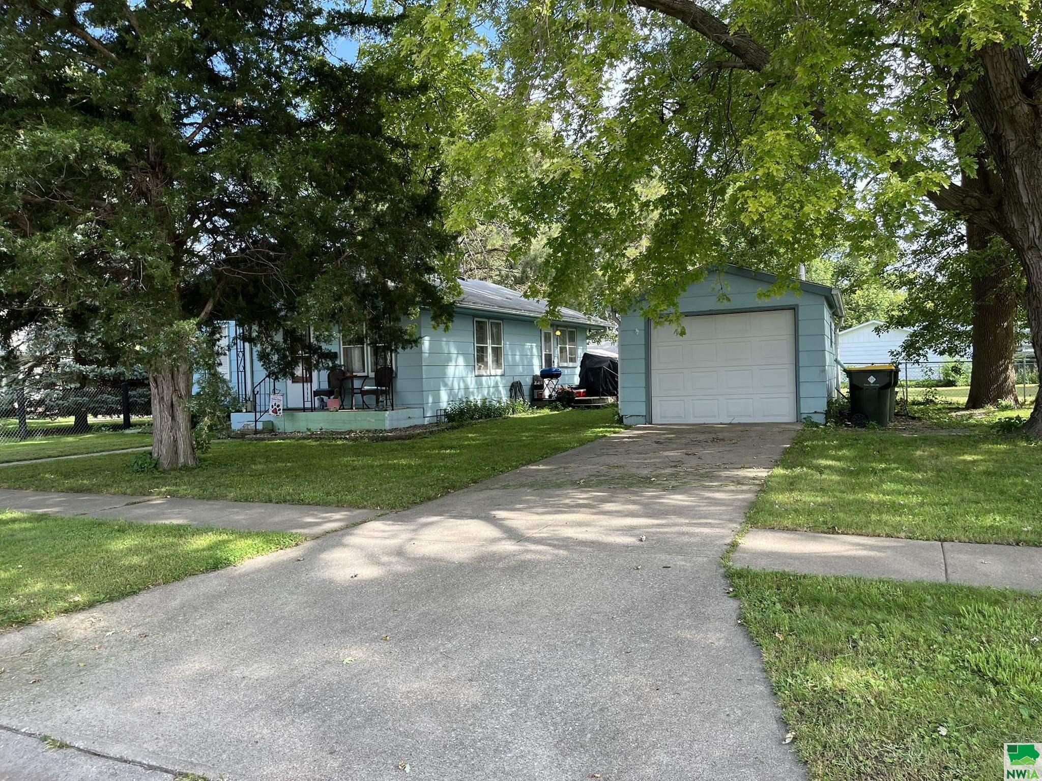 MLS #830081