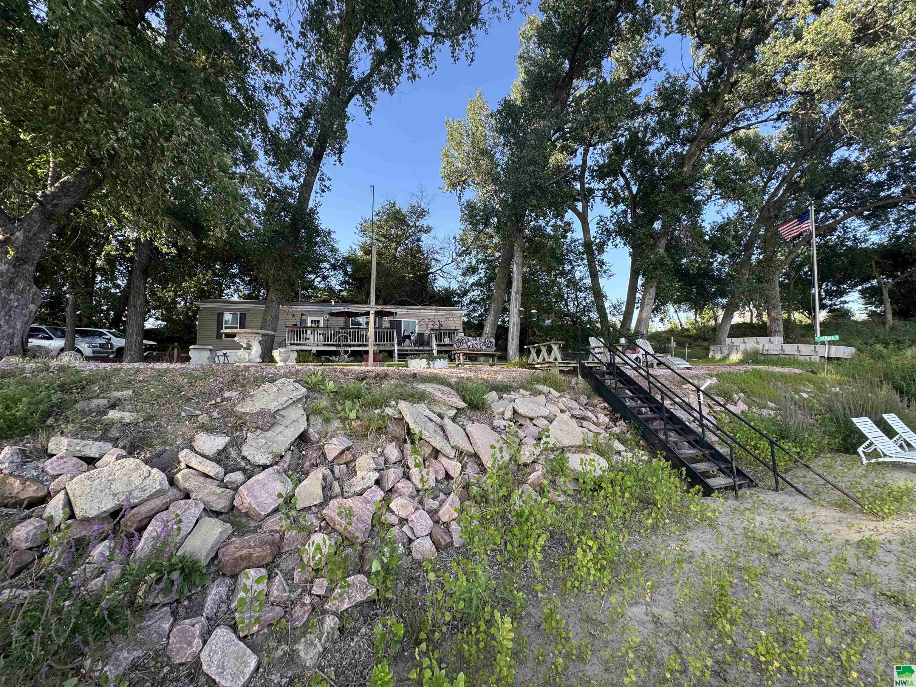 MLS #830082