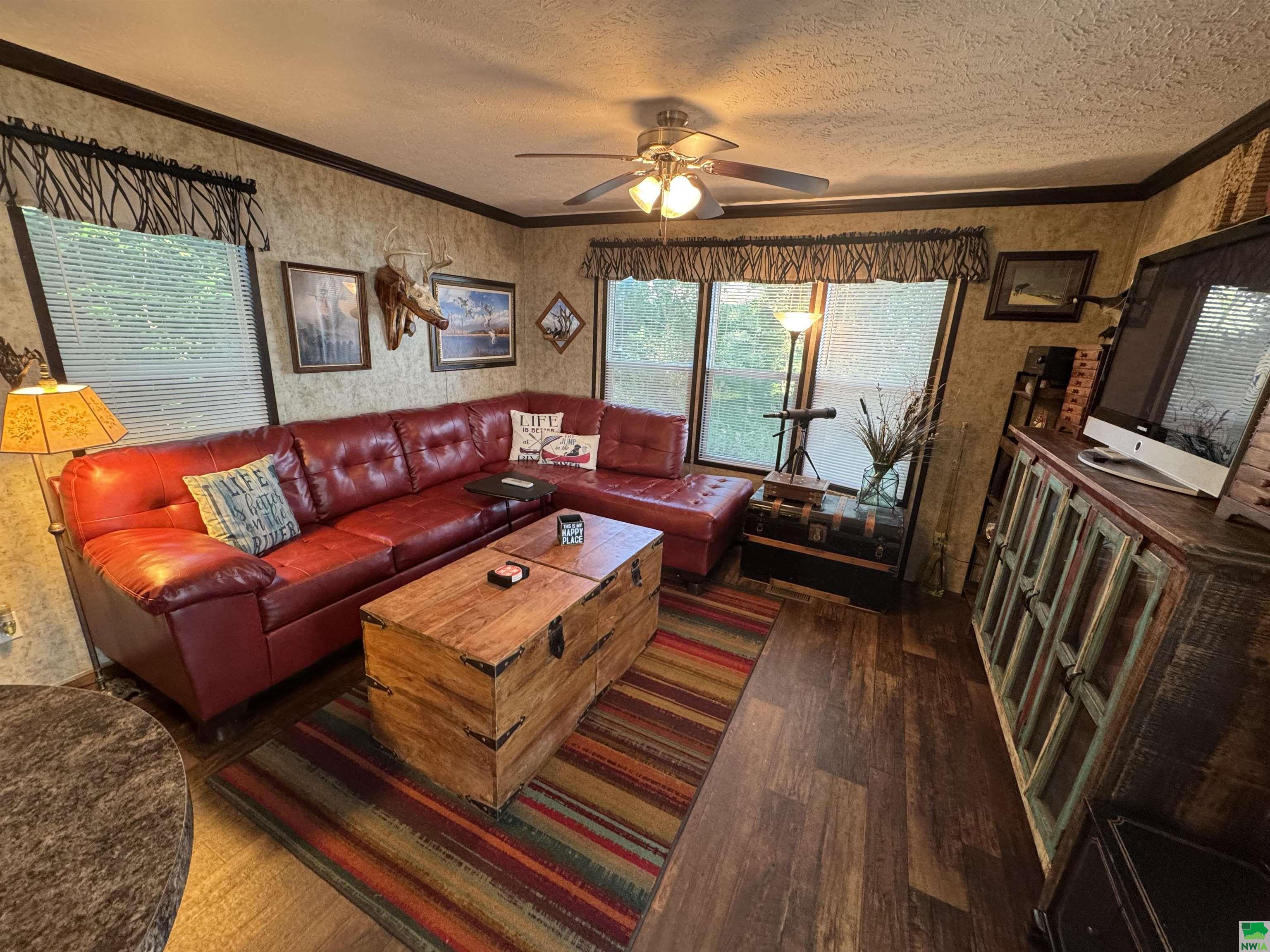 MLS #830082