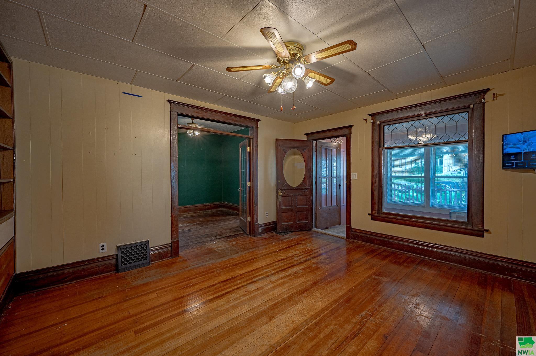 MLS #830086