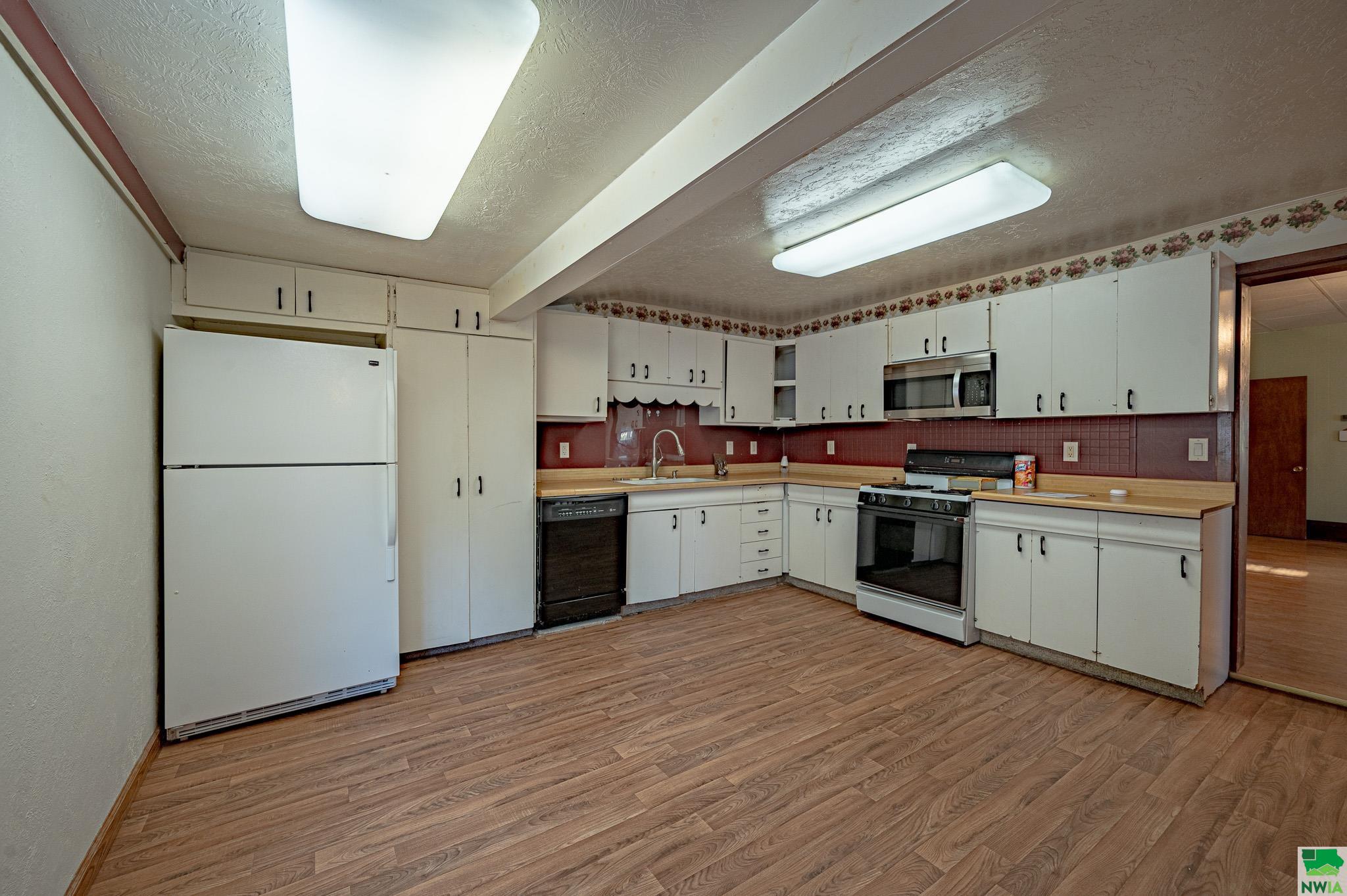MLS #830086