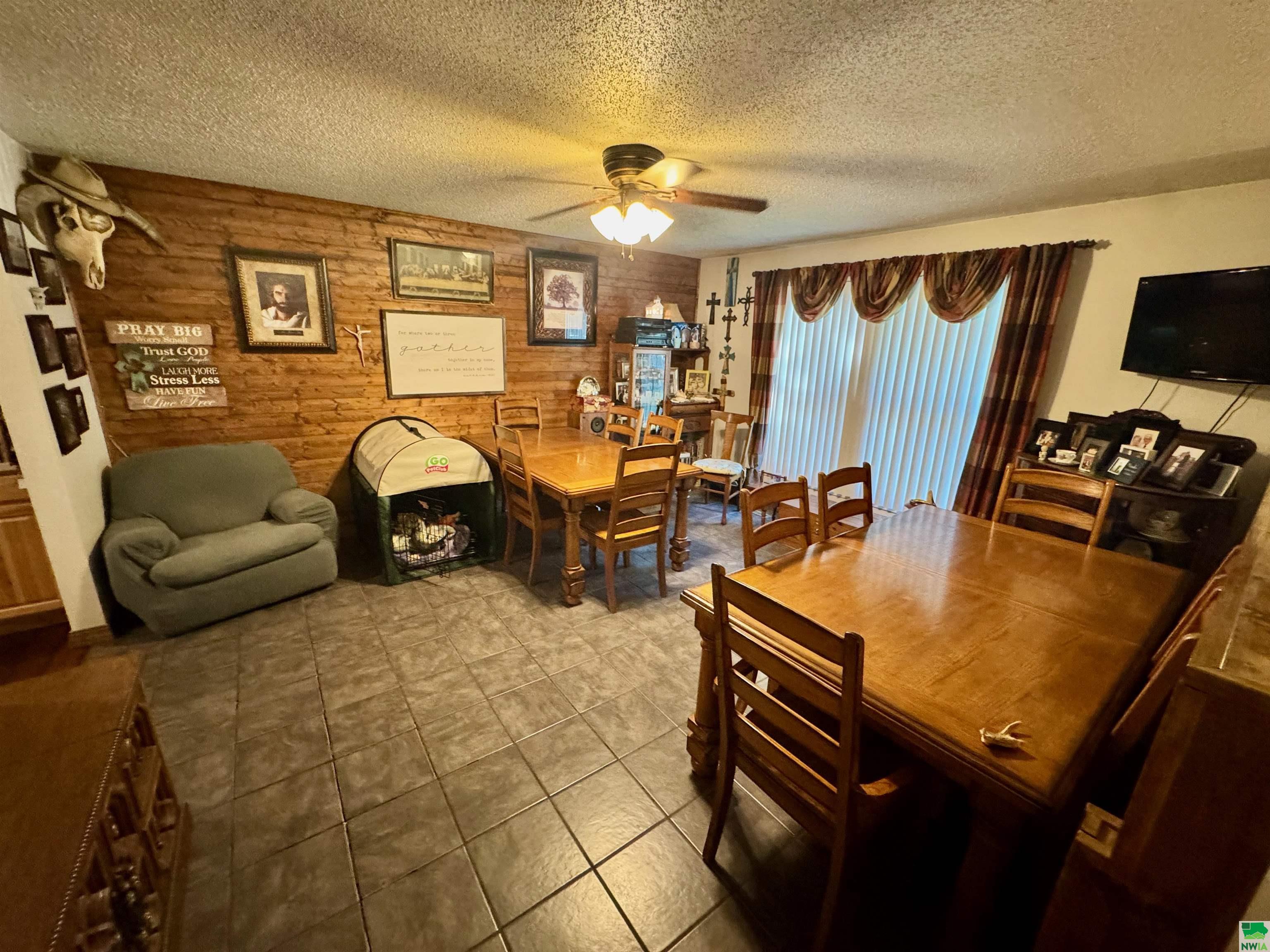 MLS #830087