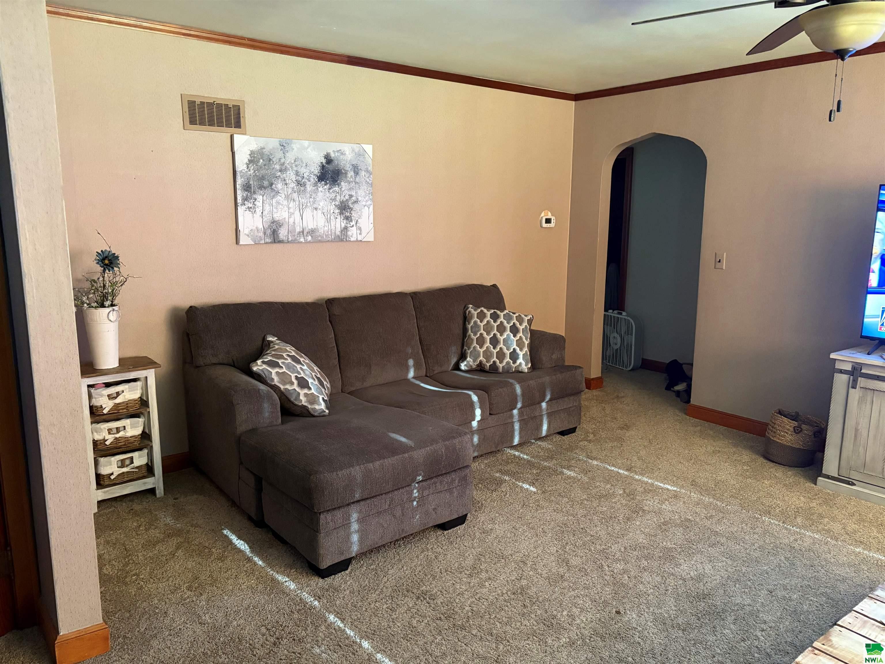 MLS #830089