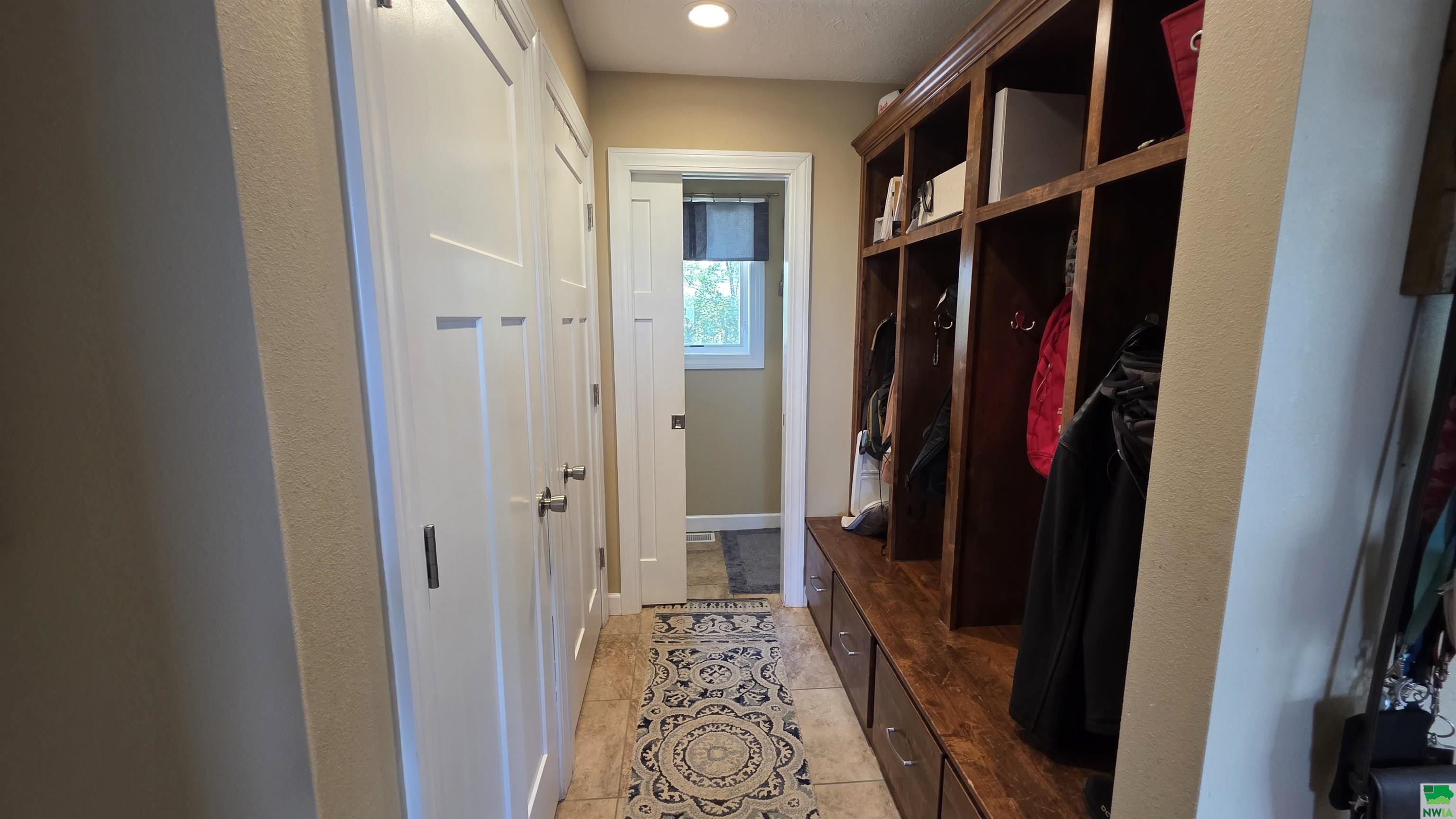 MLS #830090