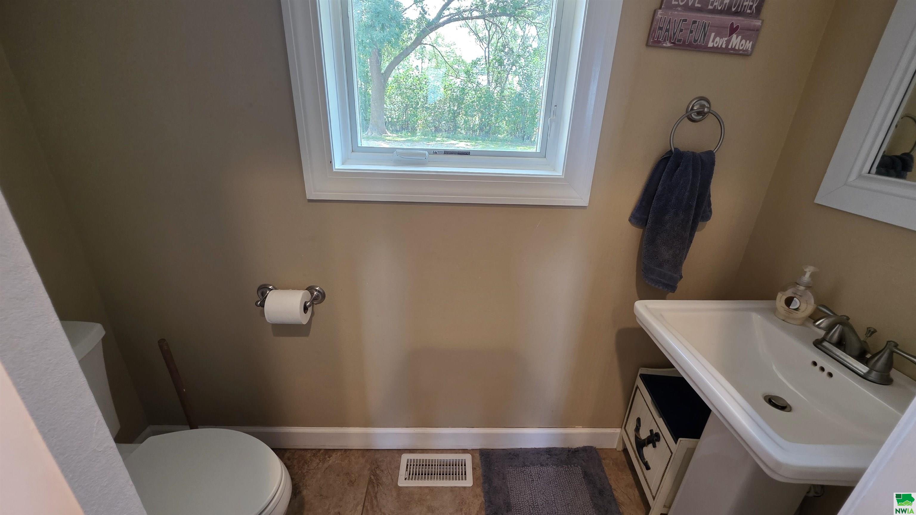 MLS #830090